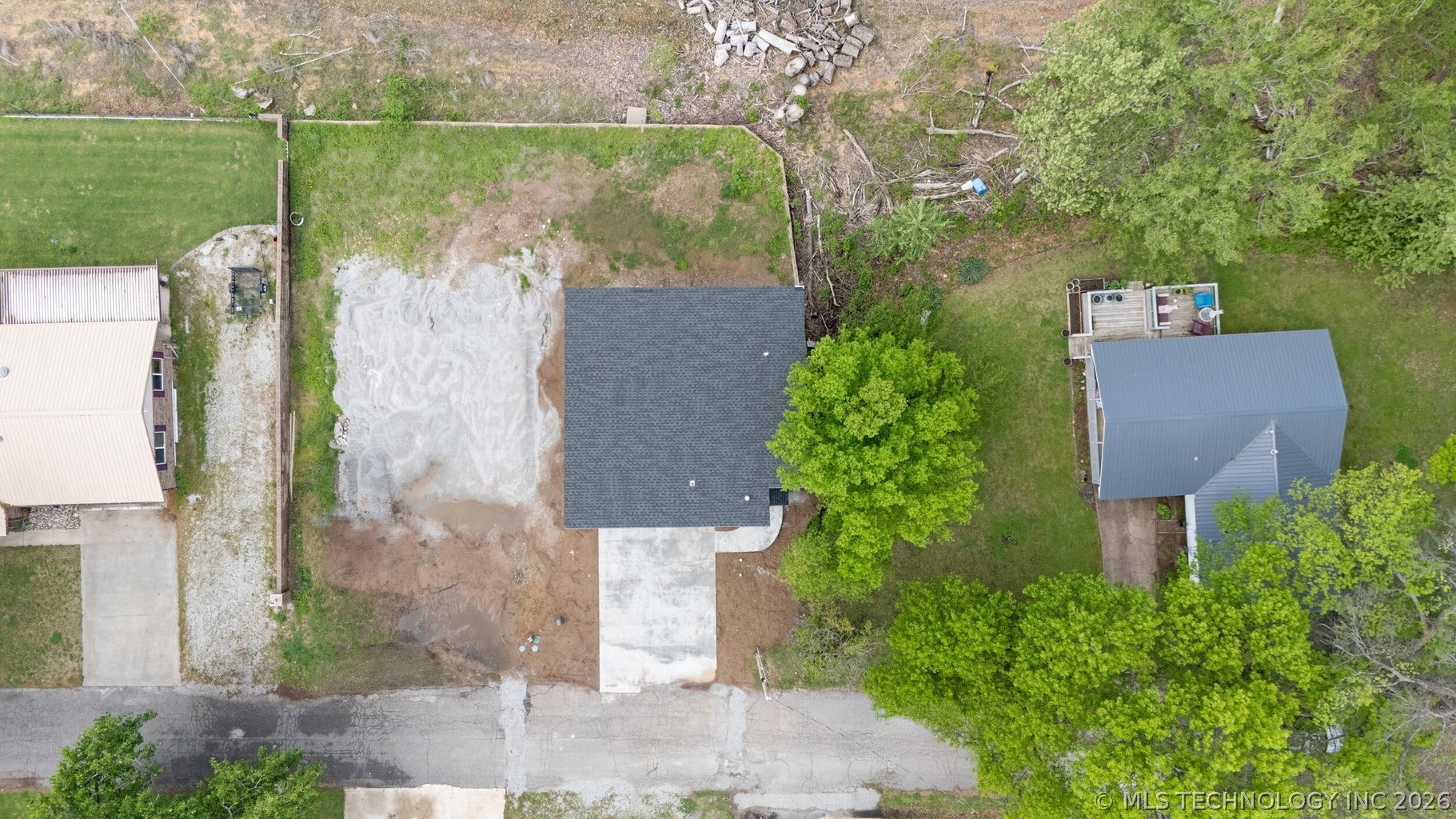 1664 Pin Oak Street Property Photo 31