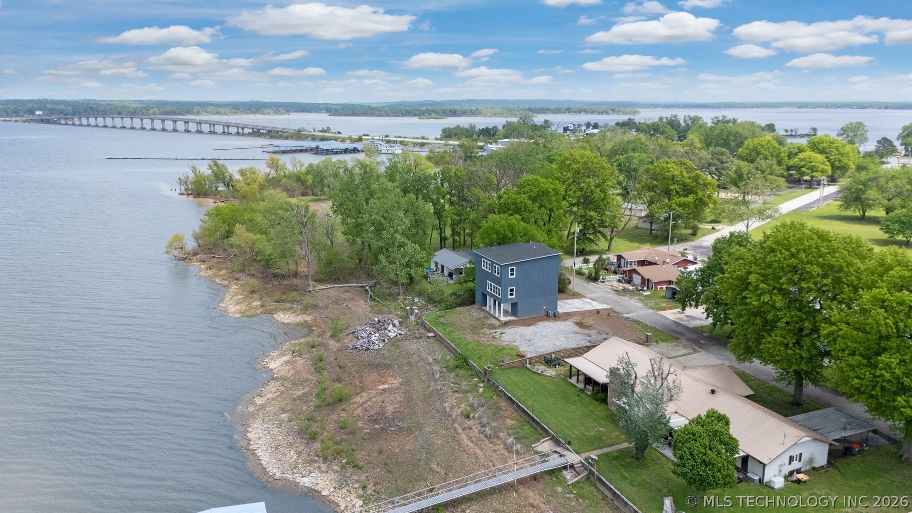 1664 Pin Oak Street Property Photo 35
