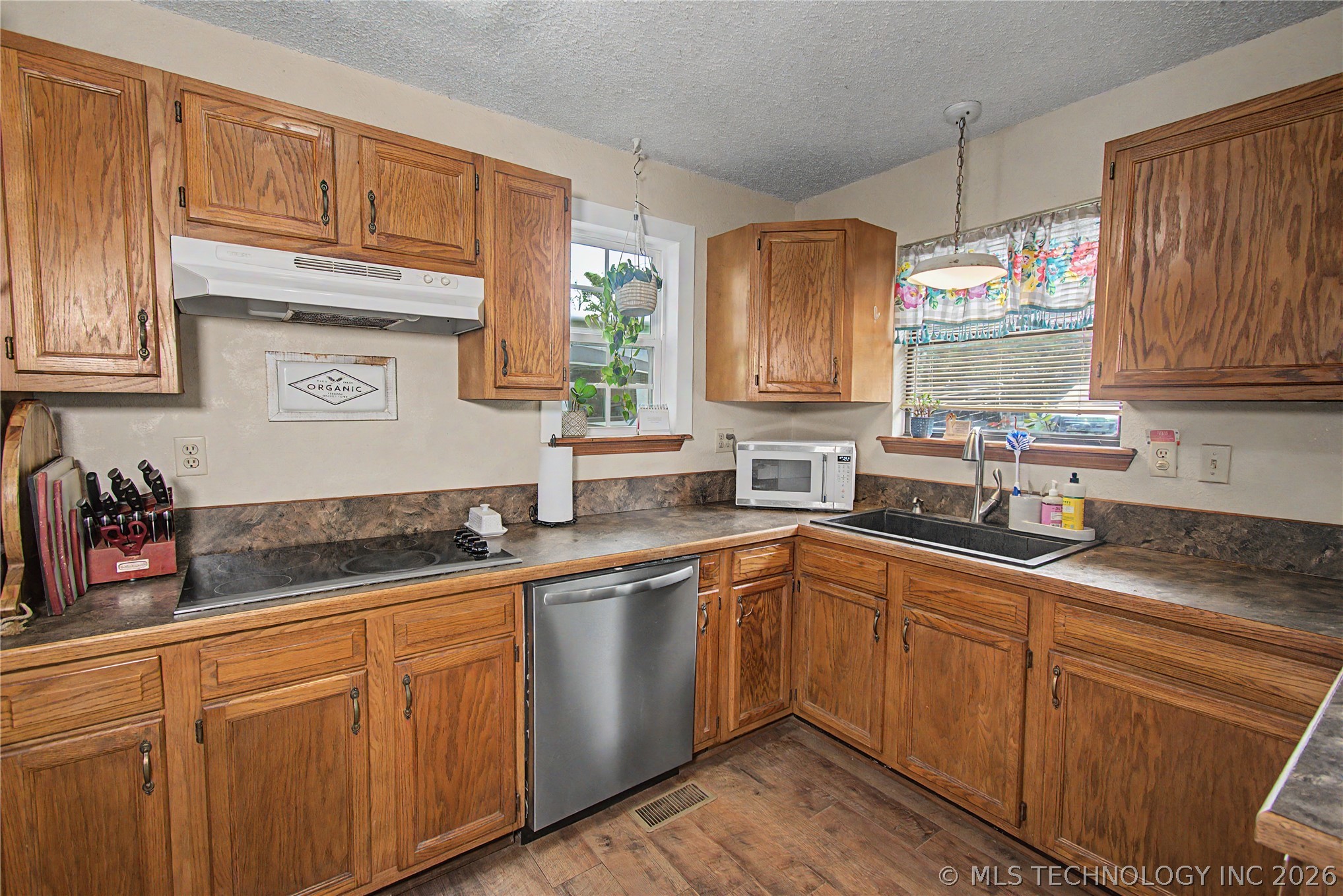 119268 S 4140 Road Property Photo 6