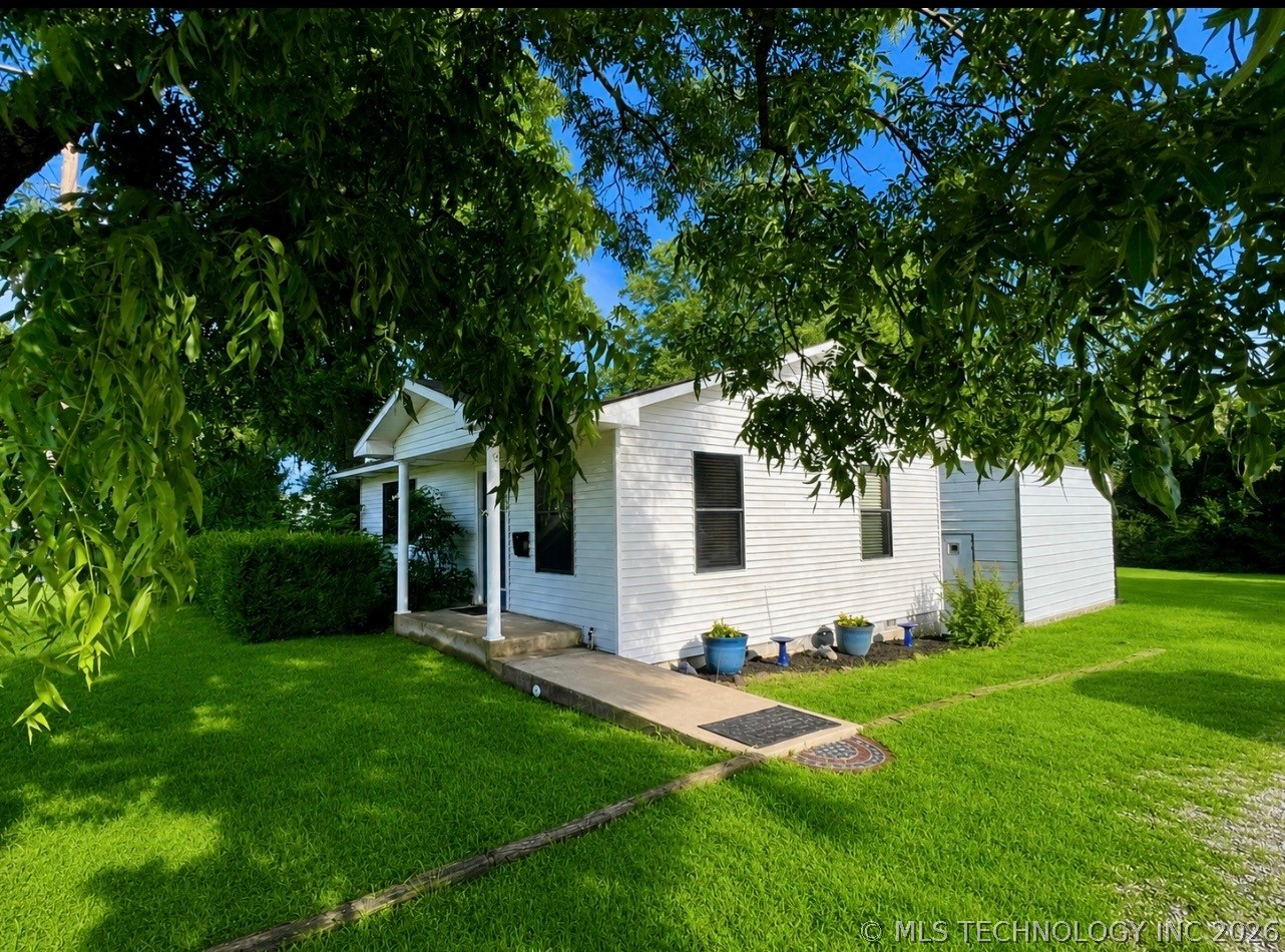 405 Highway 70a Property Photo 2