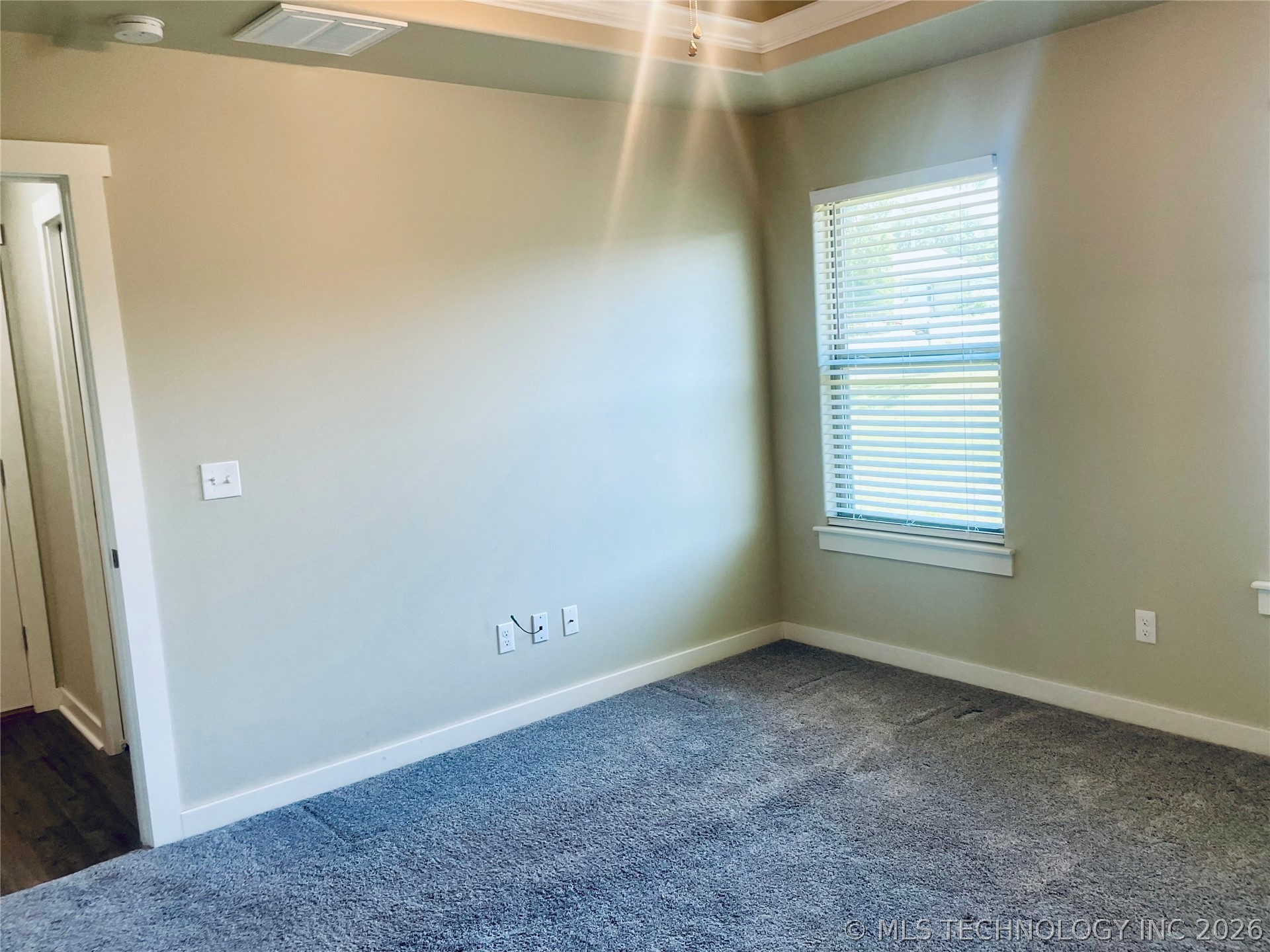 12939 W Hawthorne Lane Property Photo 12