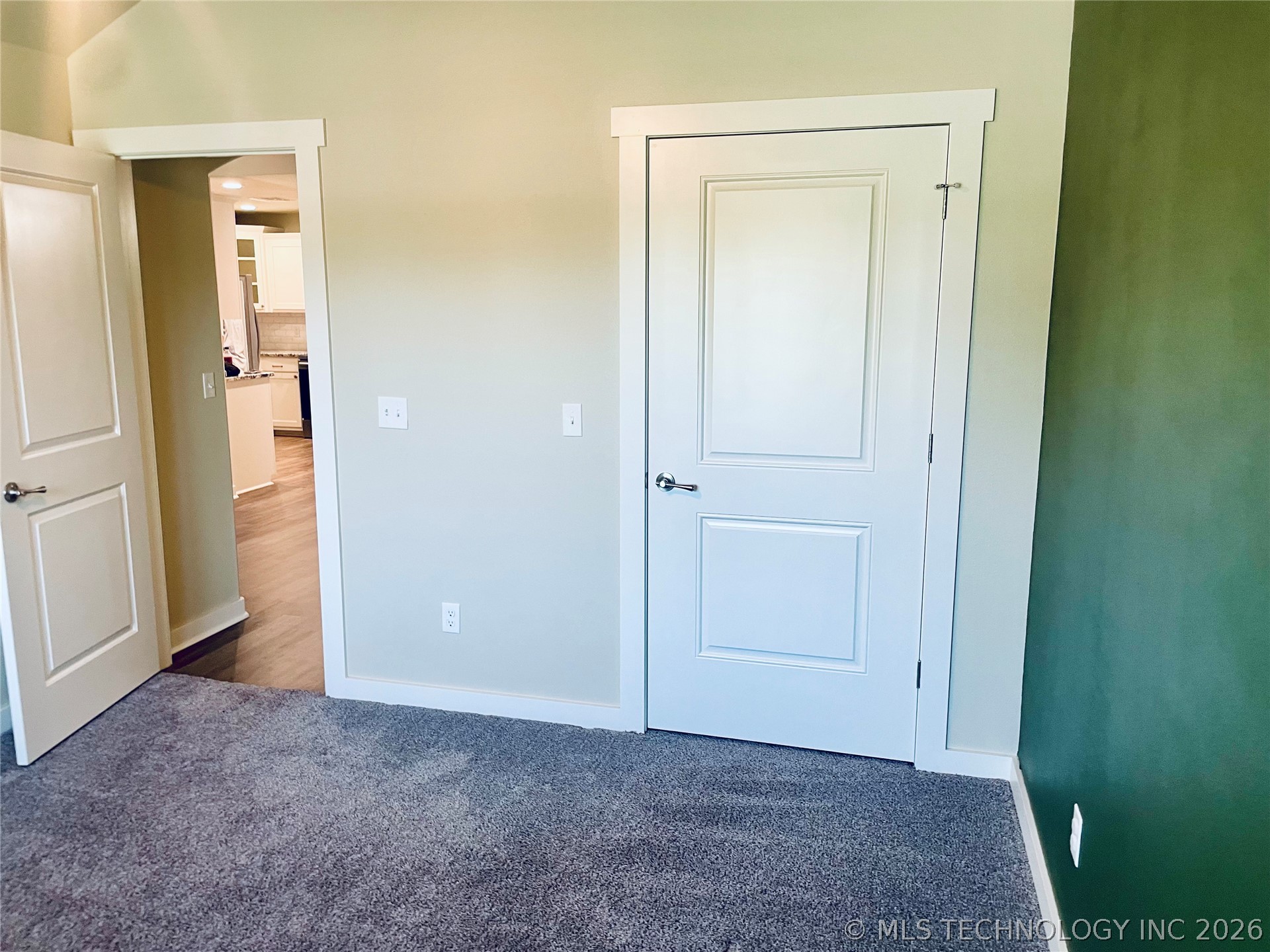 12939 W Hawthorne Lane Property Photo 21