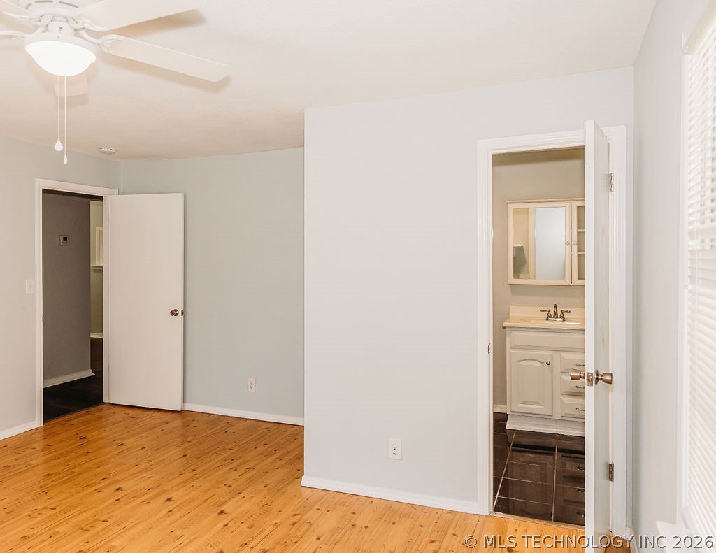 210 N Hereford Avenue Property Photo 18