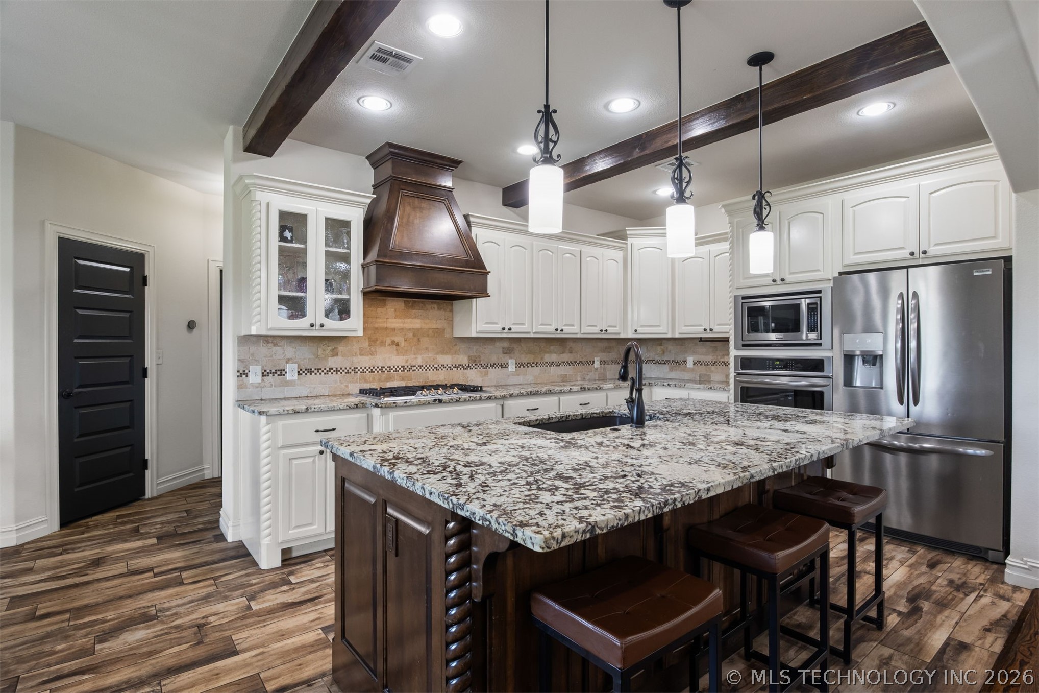 5100 E Hickory Bluff Drive Property Photo 8