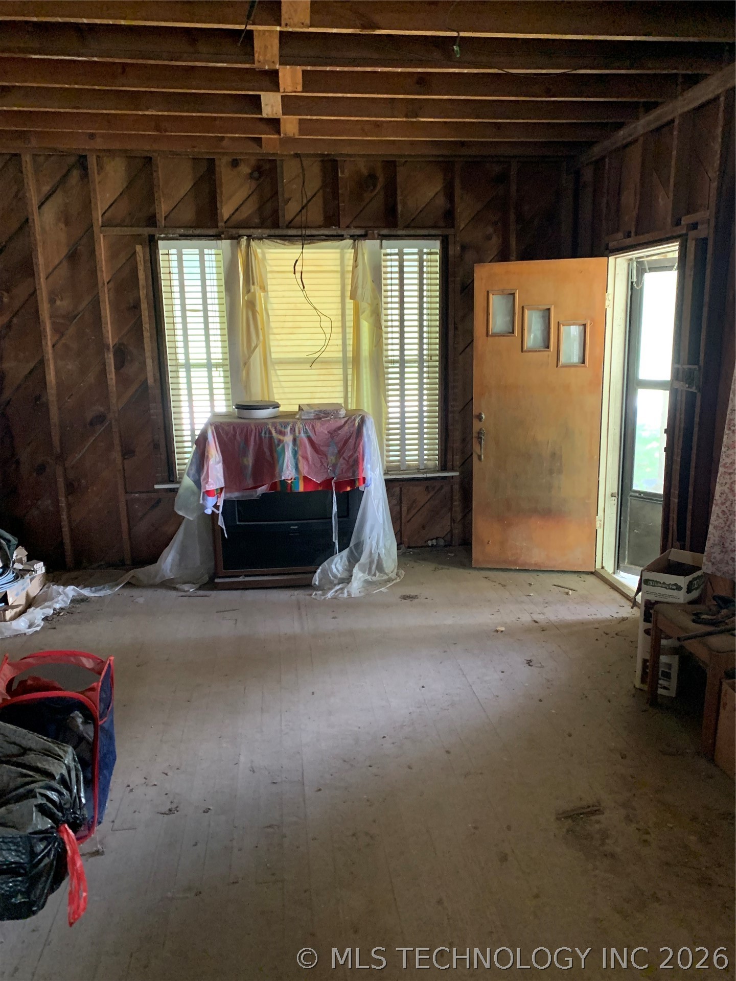 193 N Cedar Avenue Property Photo 6