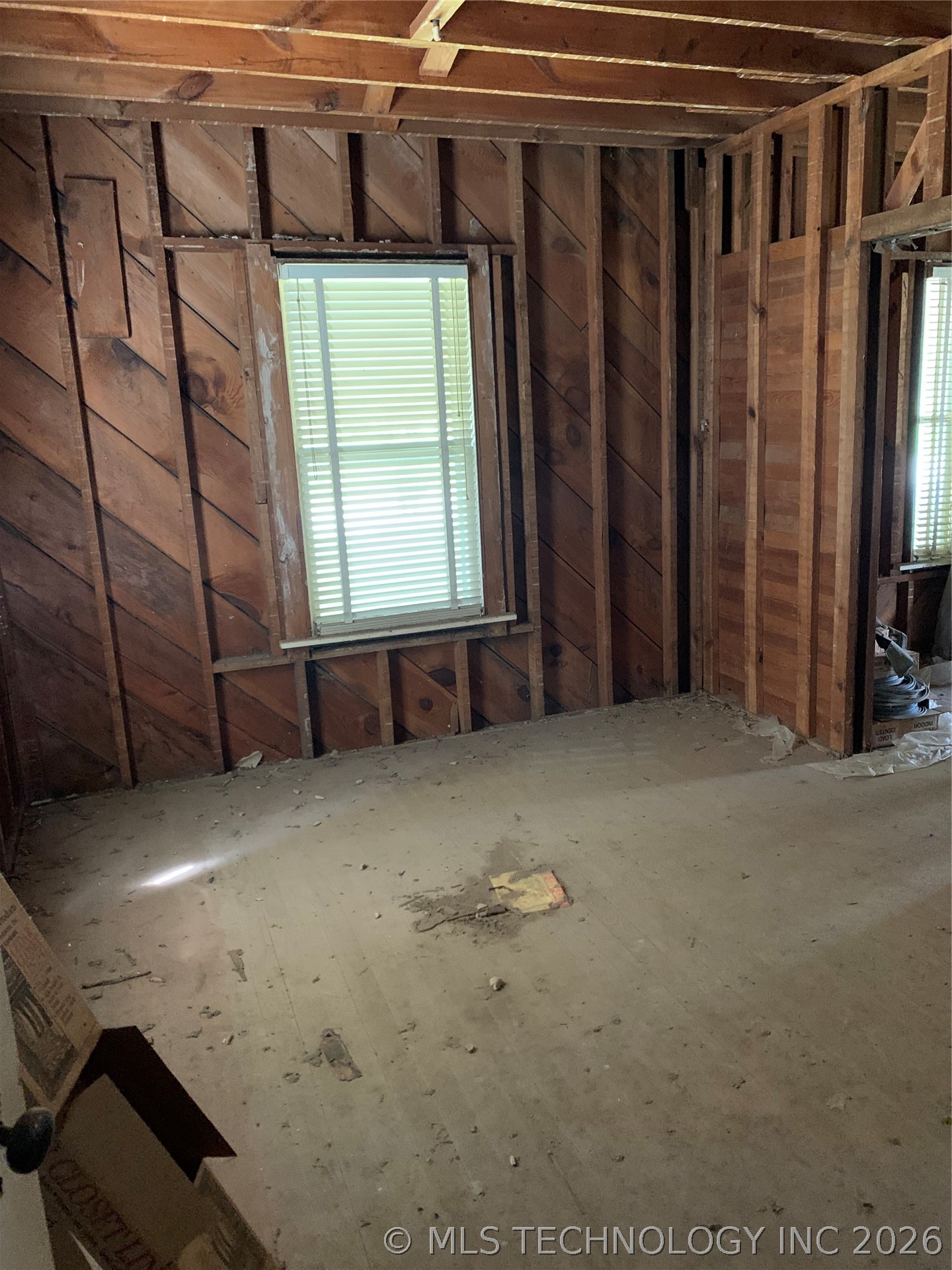 193 N Cedar Avenue Property Photo 11