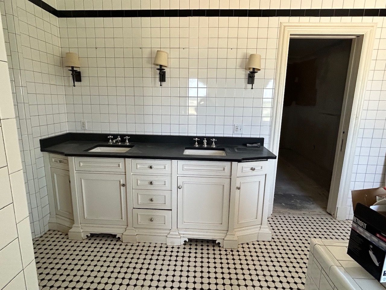 4121 N Commerce Street Property Photo 15