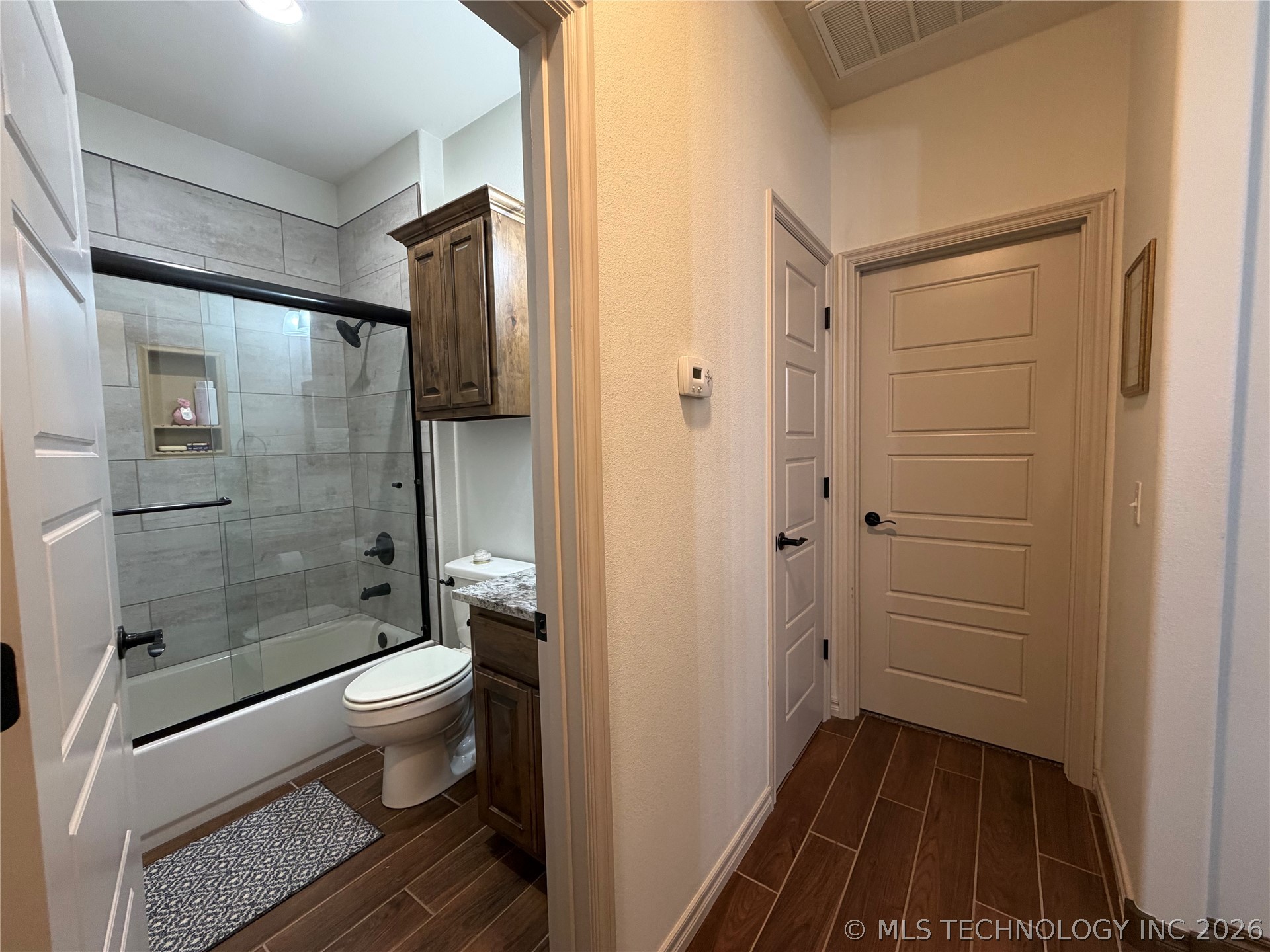803 Julie Avenue Property Photo 6