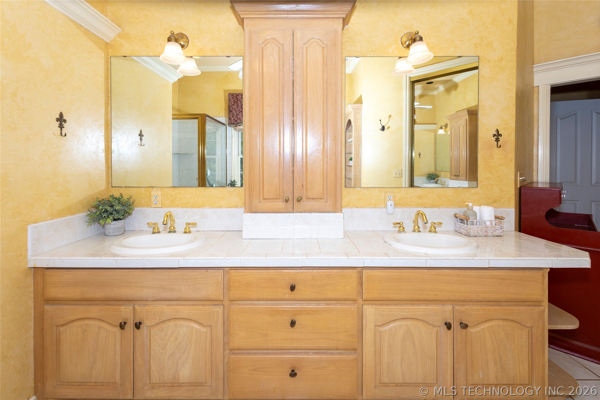 10211 E 2020 Property Photo 32