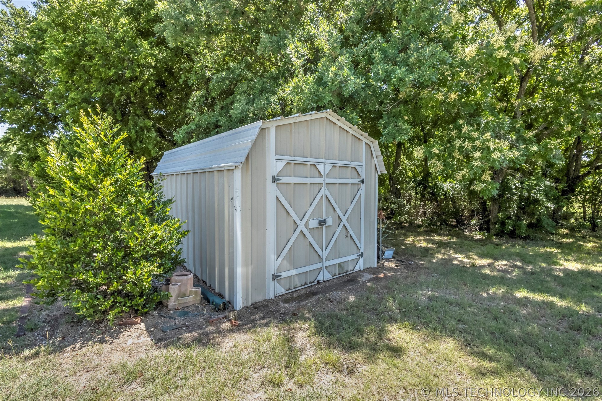 10211 E 2020 Property Photo 40