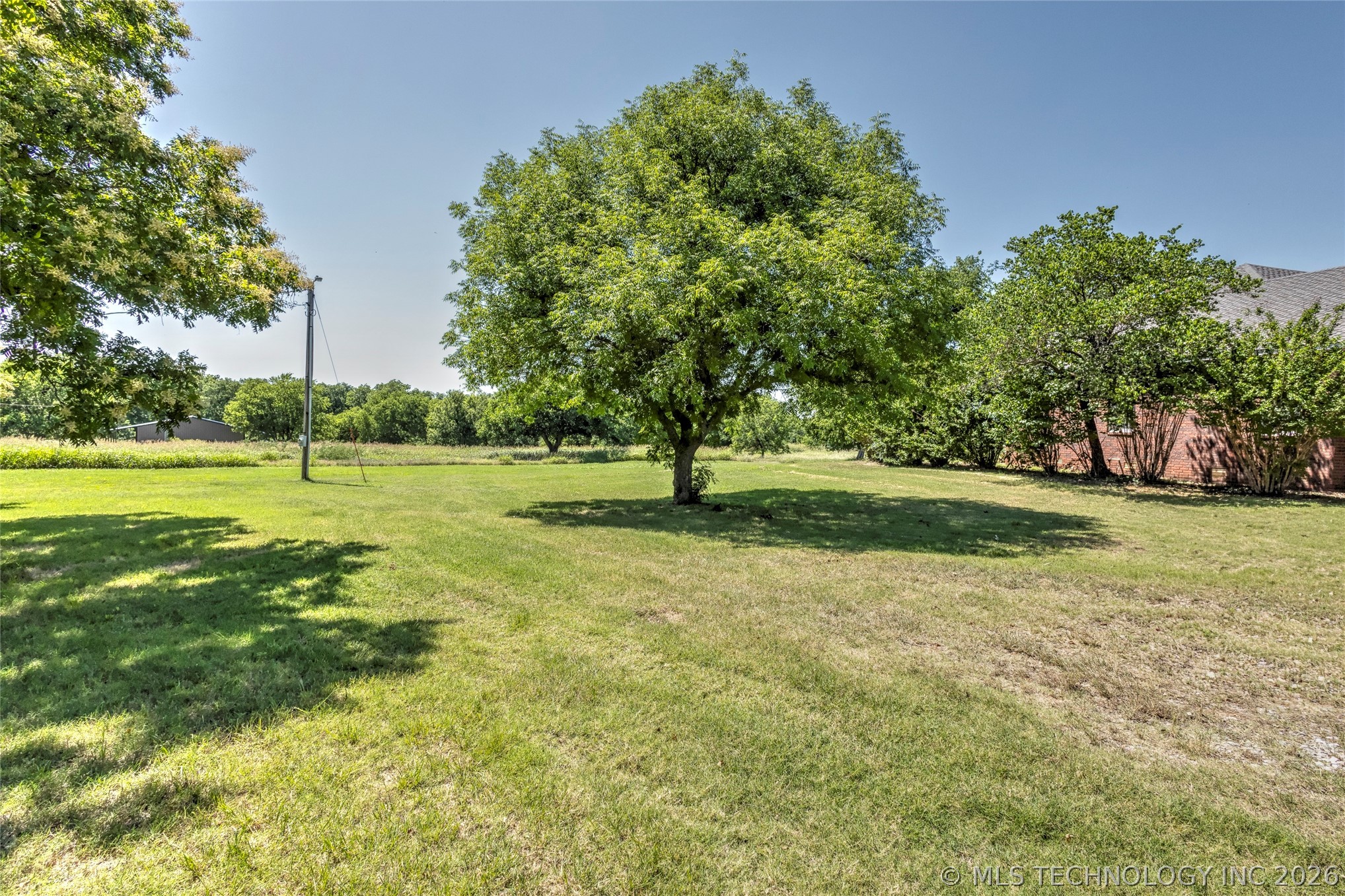 10211 E 2020 Property Photo 42