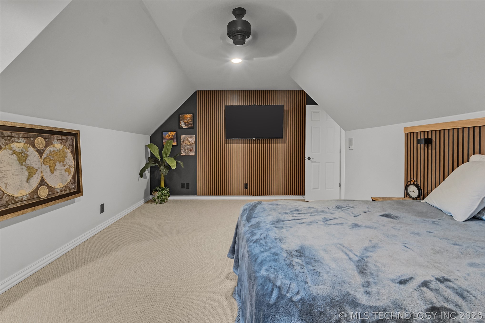 3427 E 87th Place Property Photo 31