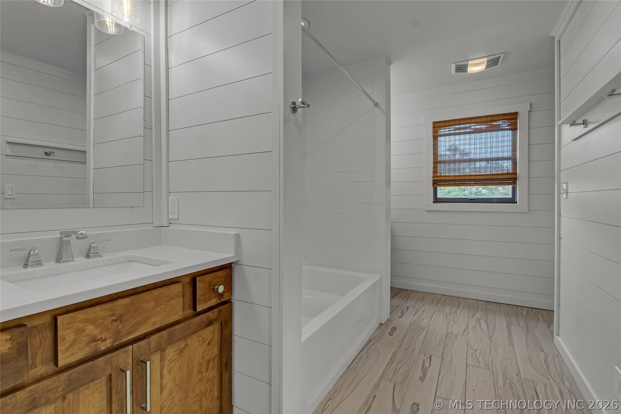 3427 E 87th Place Property Photo 35