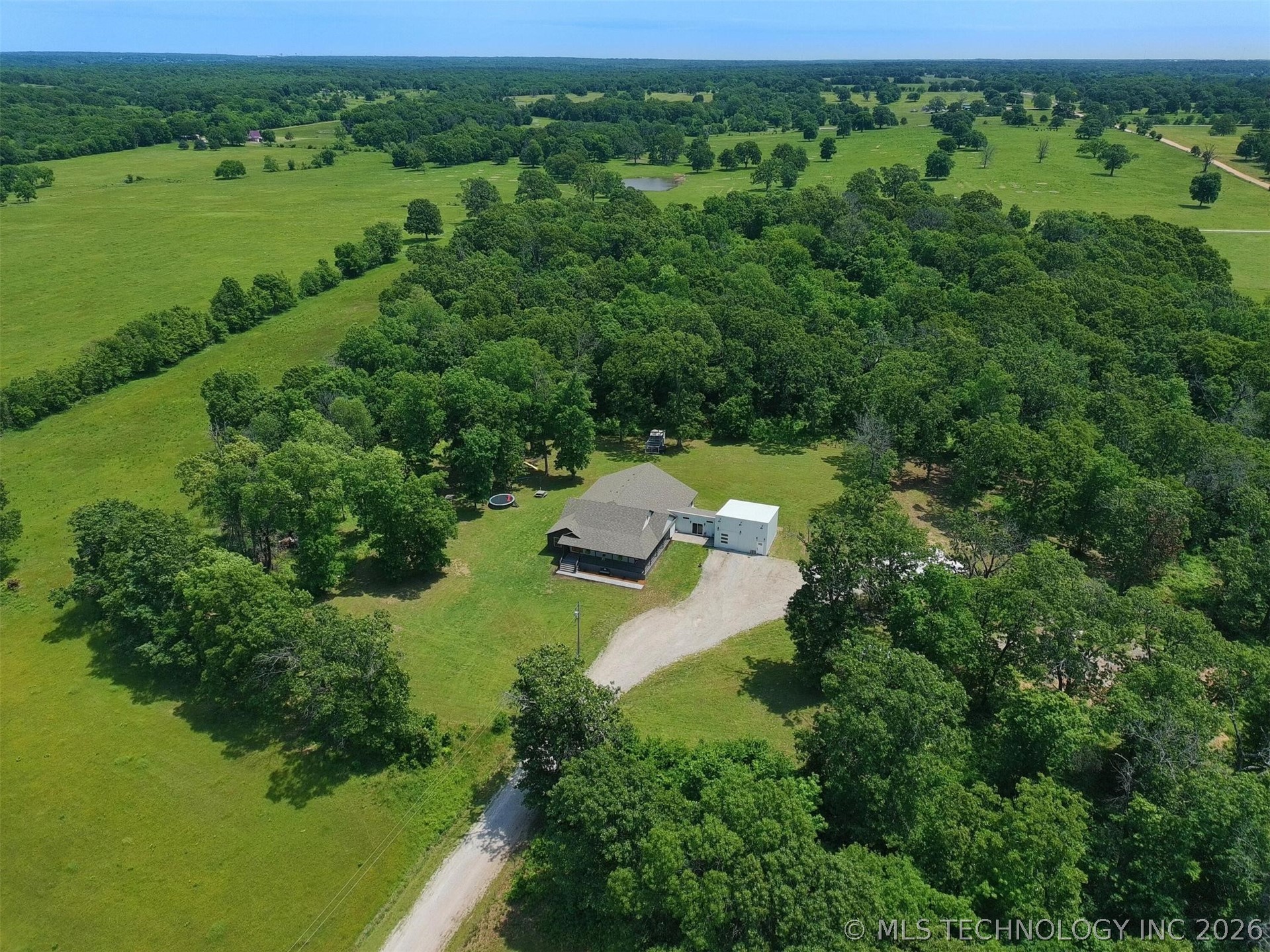 3900 S 680 Road Property Photo 56