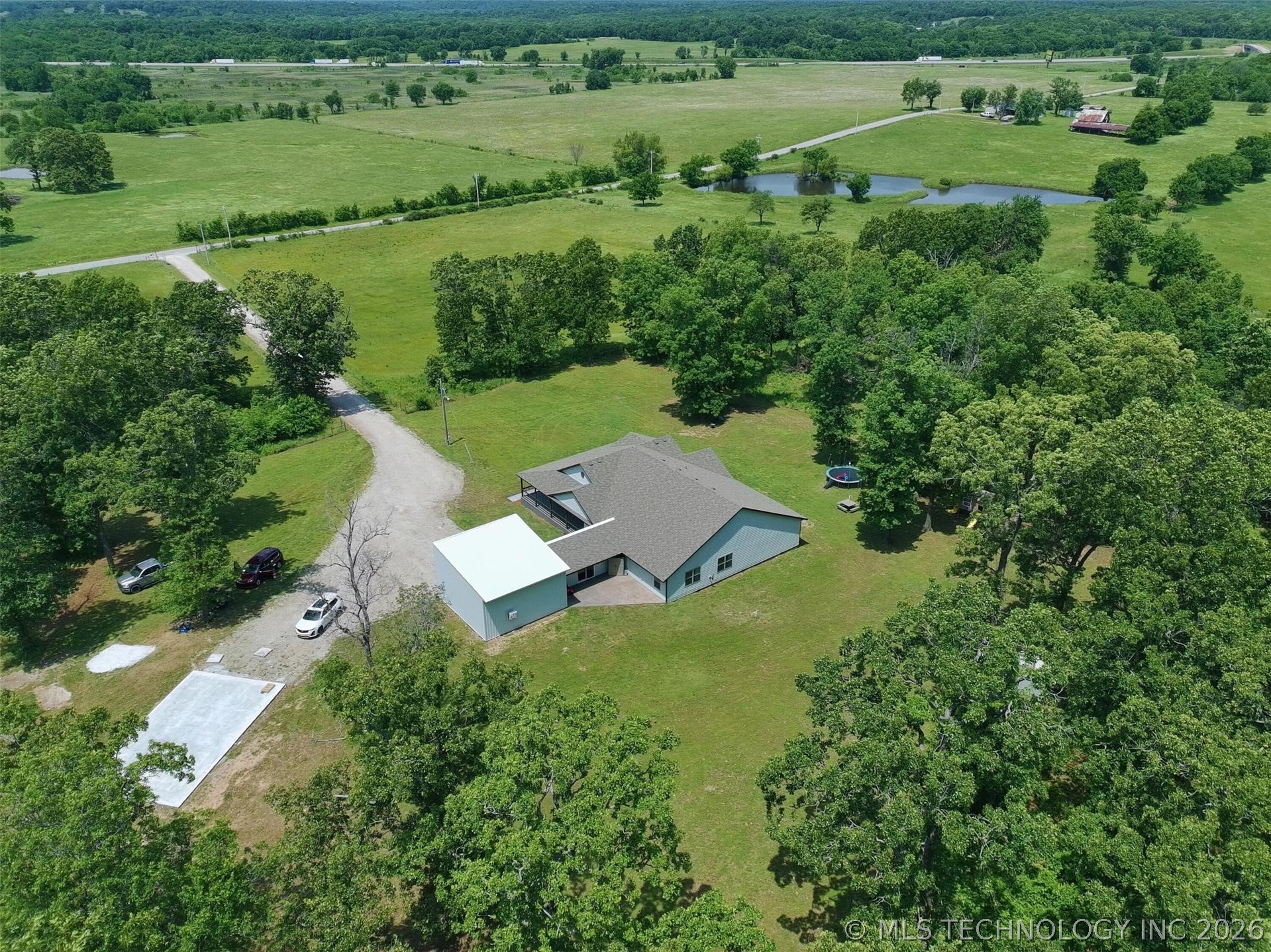 3900 S 680 Road Property Photo 57