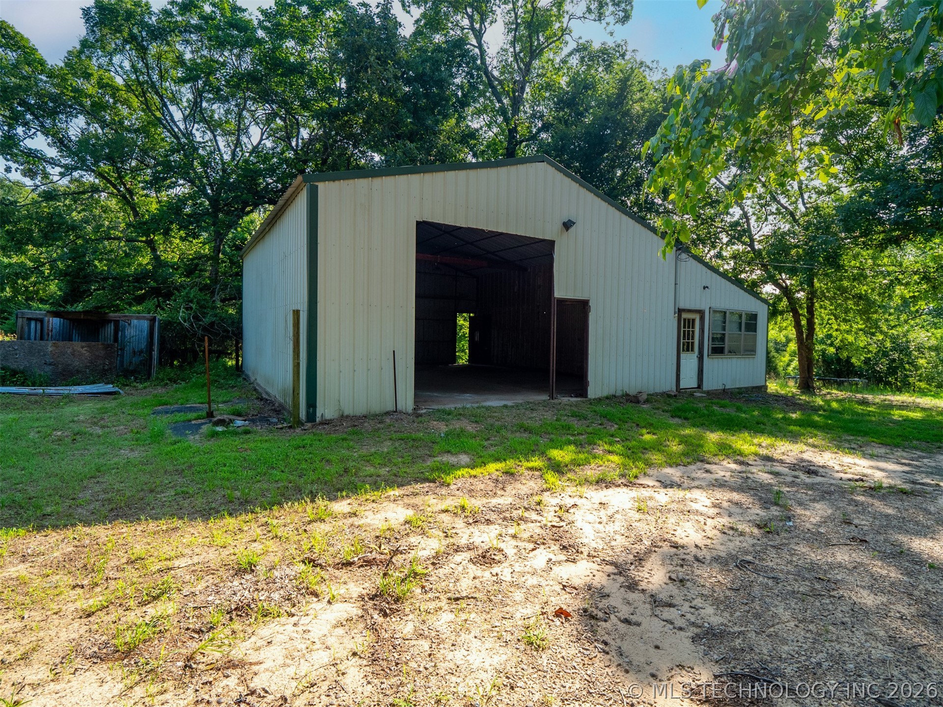 410205 E 1910 Road Property Photo 7
