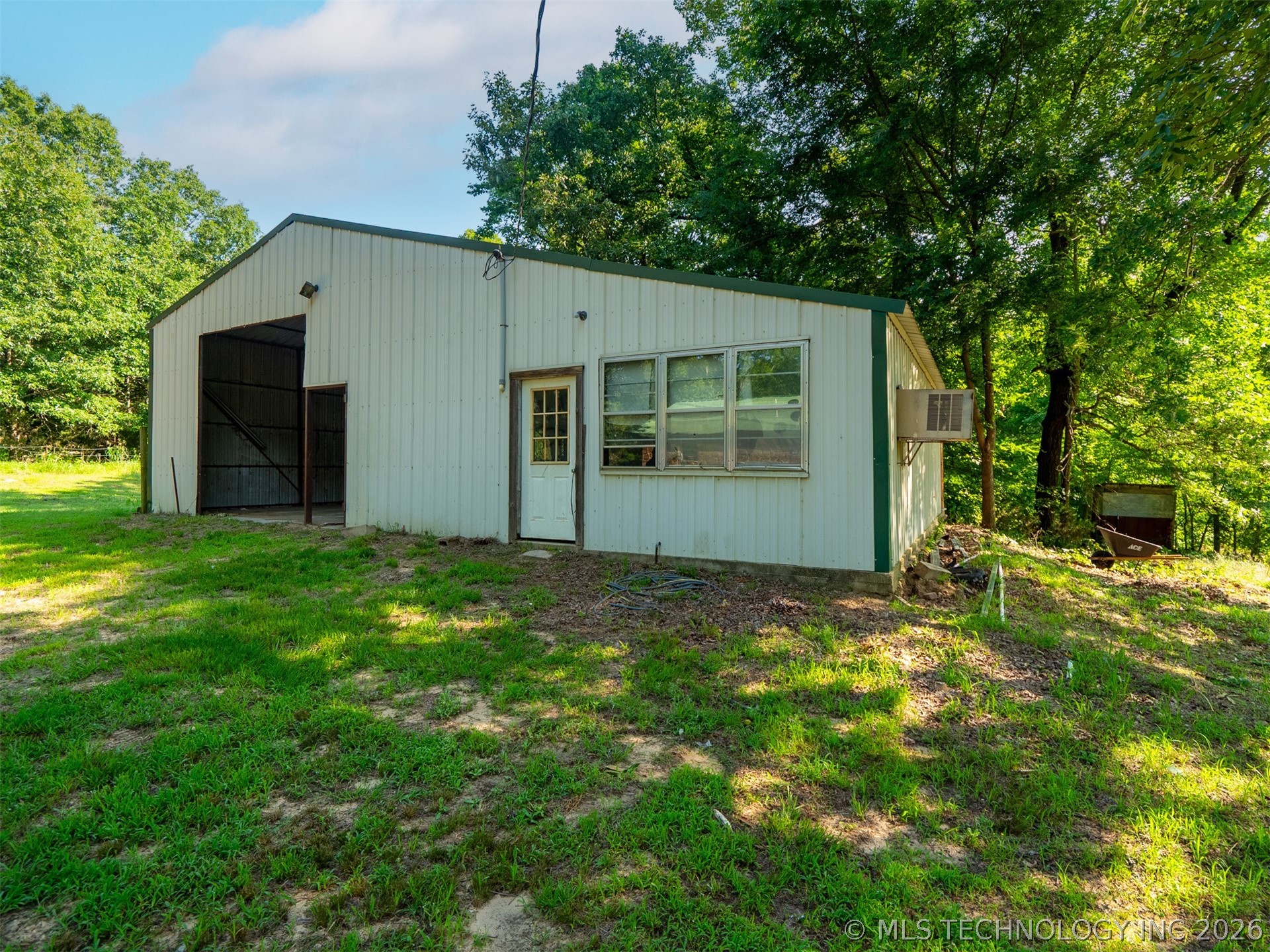 410205 E 1910 Road Property Photo 8