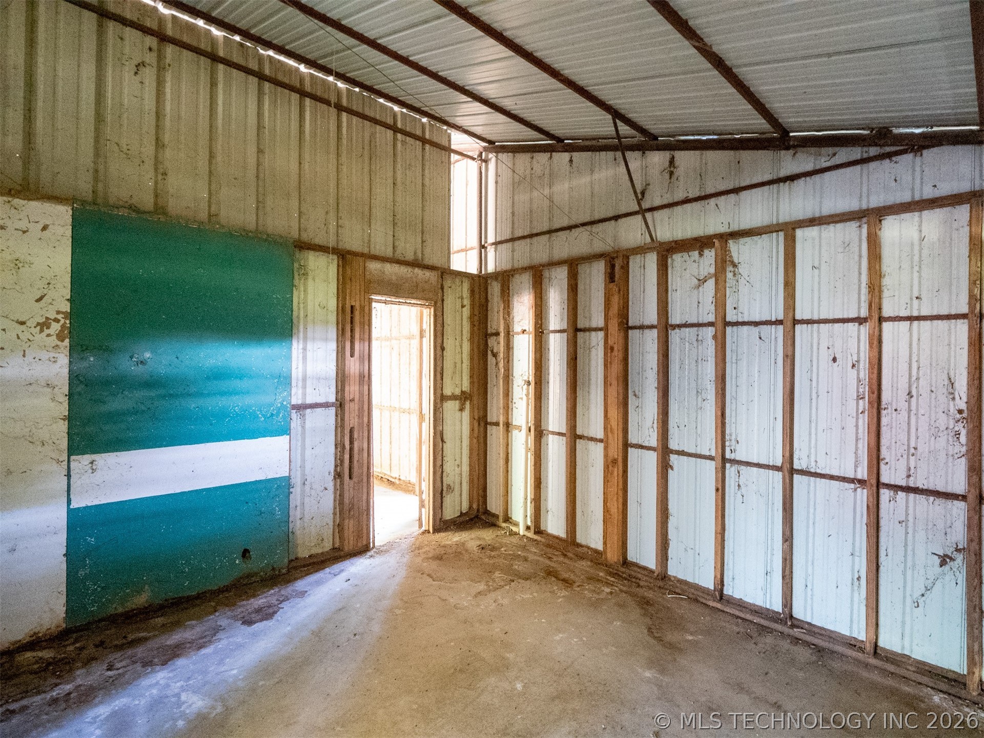 410205 E 1910 Road Property Photo 11