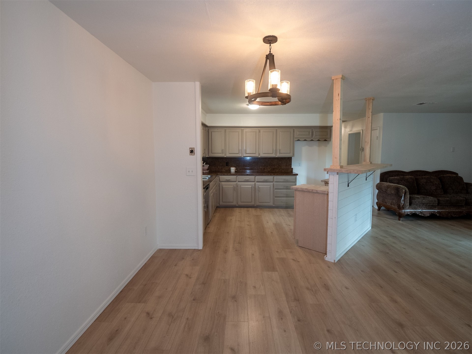410205 E 1910 Road Property Photo 17