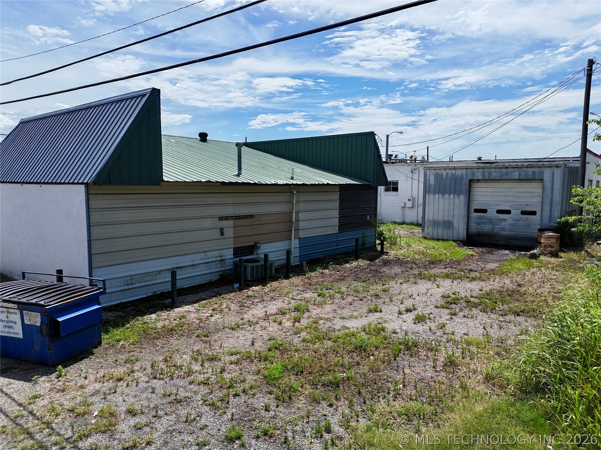 102 N Chouteau Property Photo 22