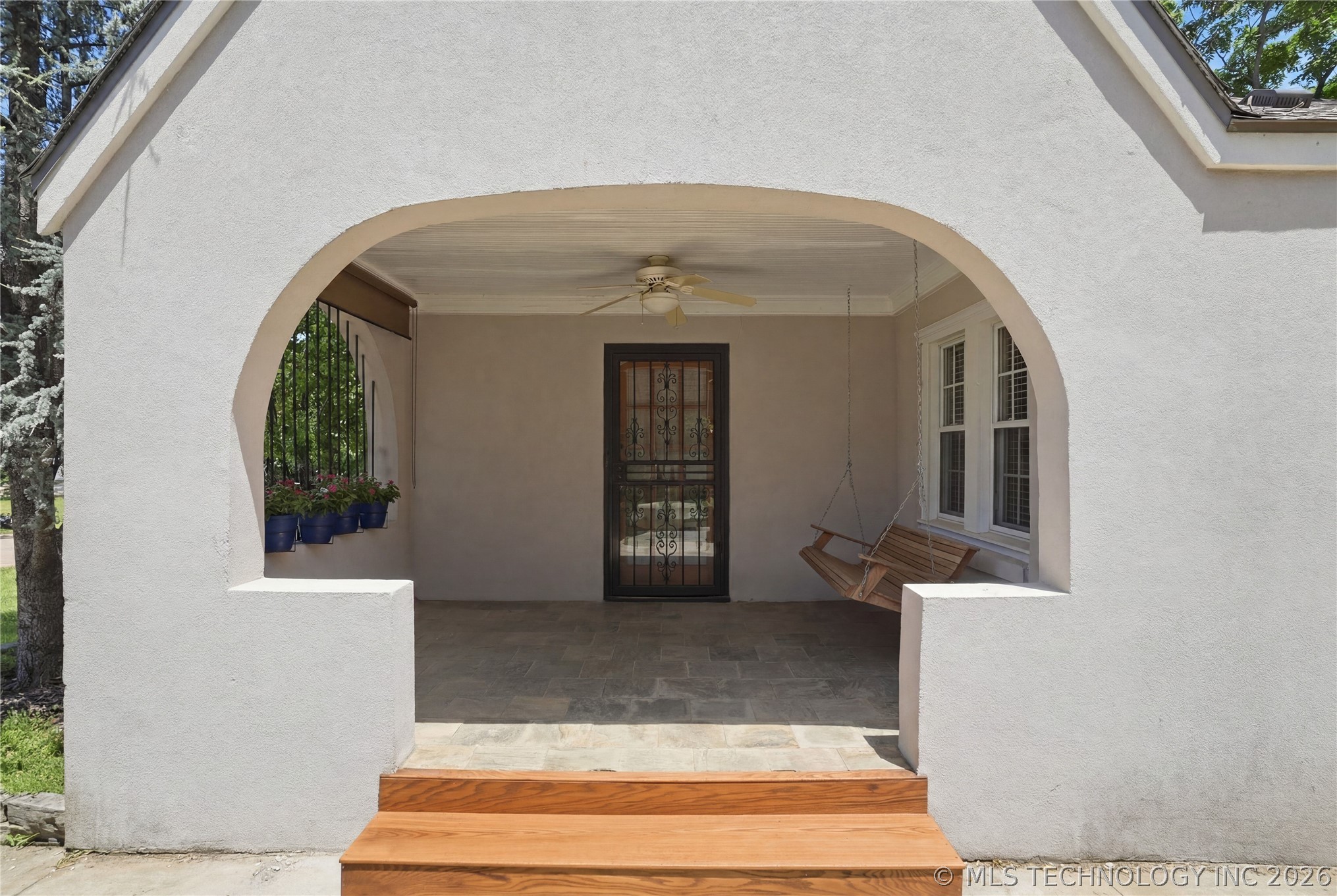 115 S Indianapolis Avenue Property Photo 4