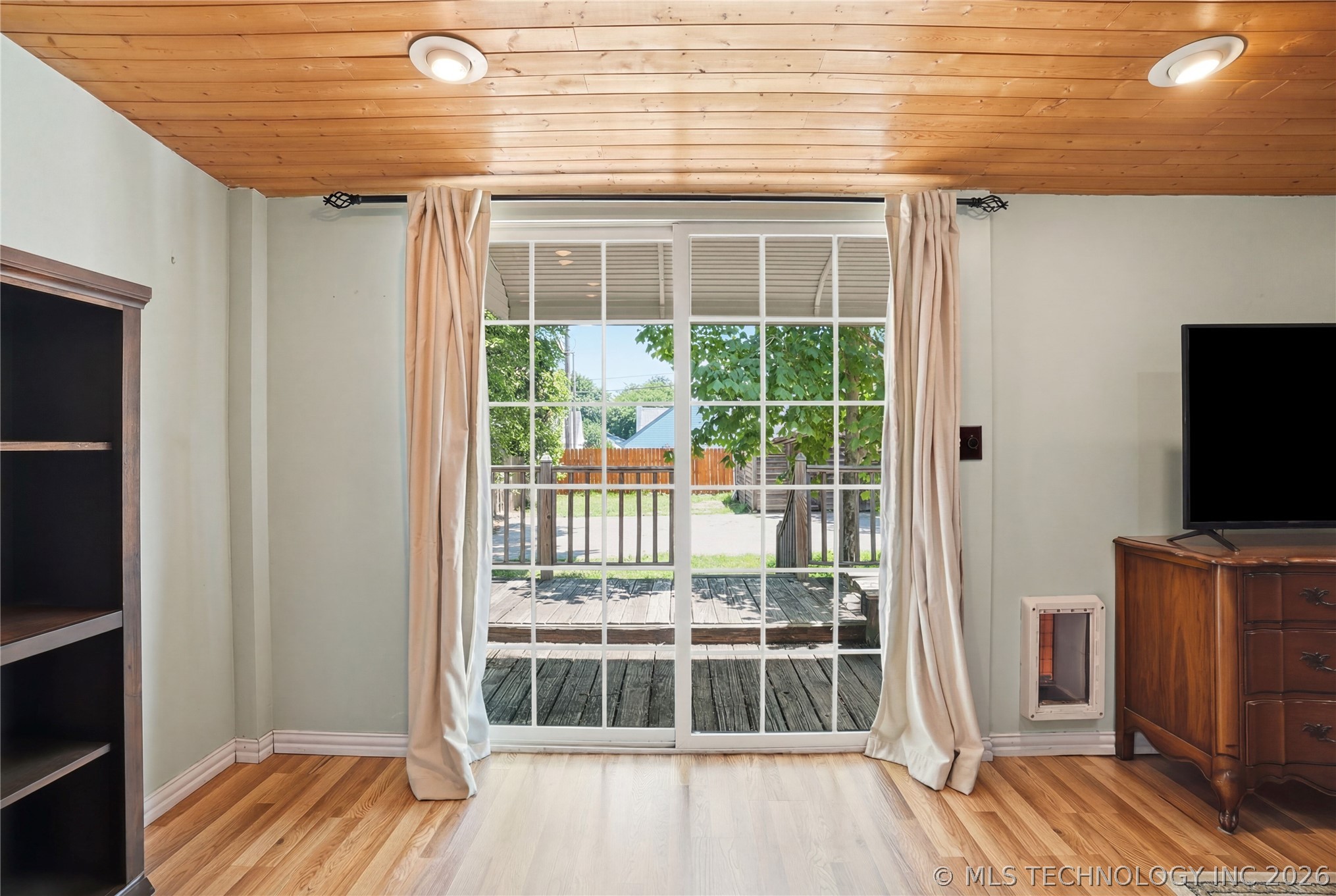 115 S Indianapolis Avenue Property Photo 25
