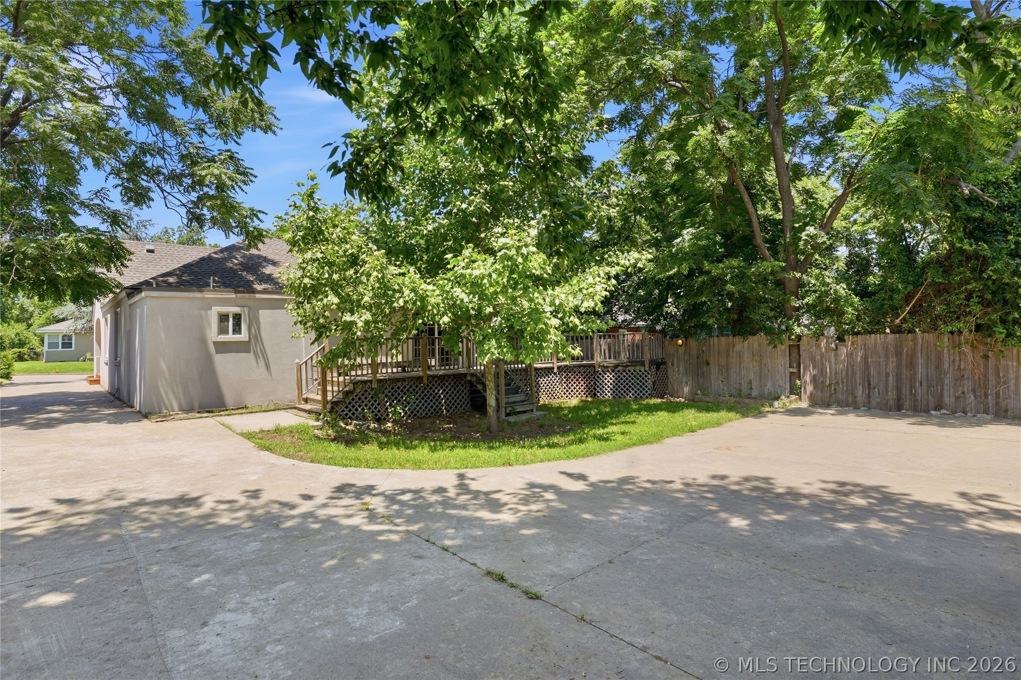 115 S Indianapolis Avenue Property Photo 32