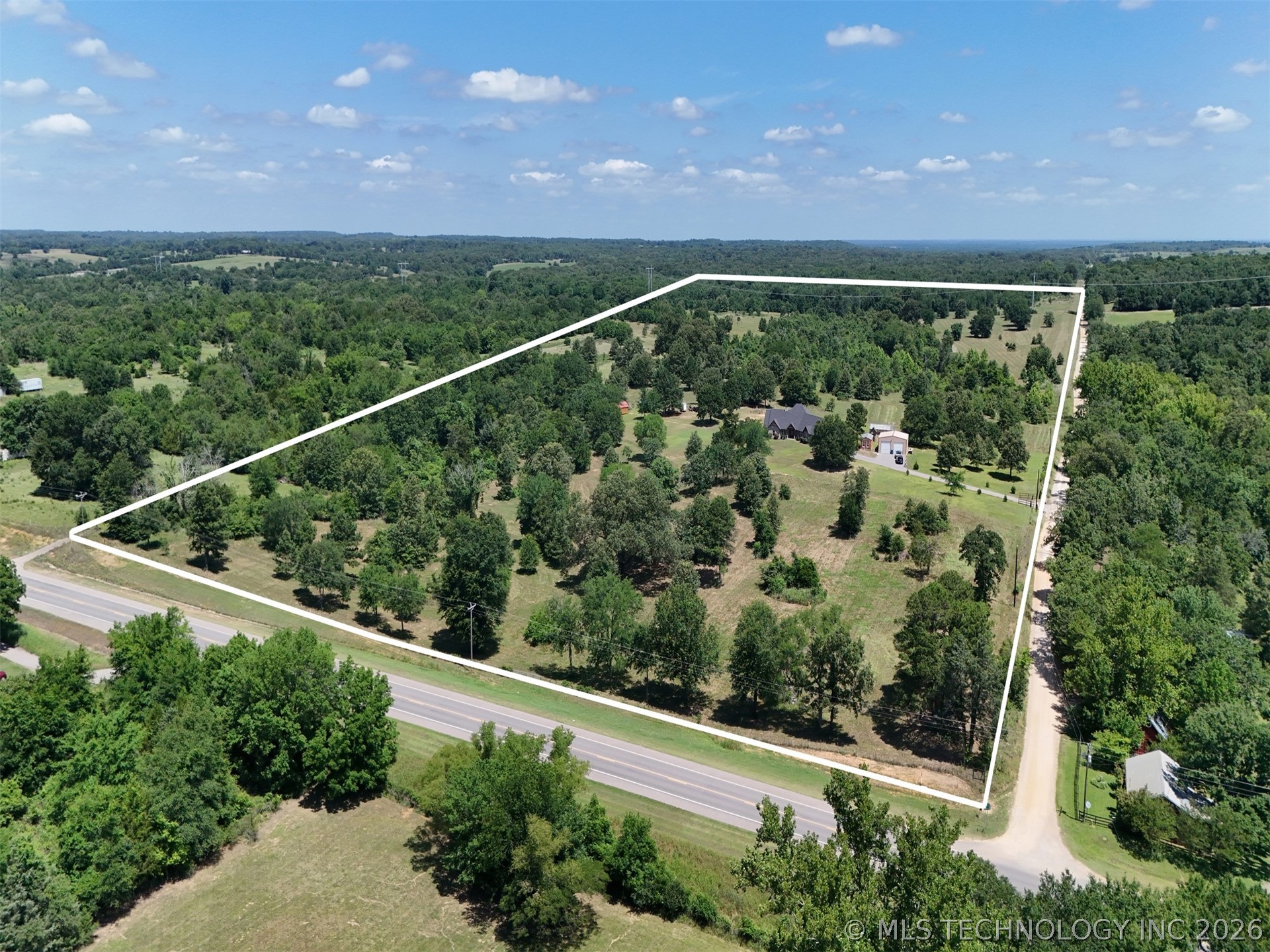 105 Rock House Road Property Photo 4