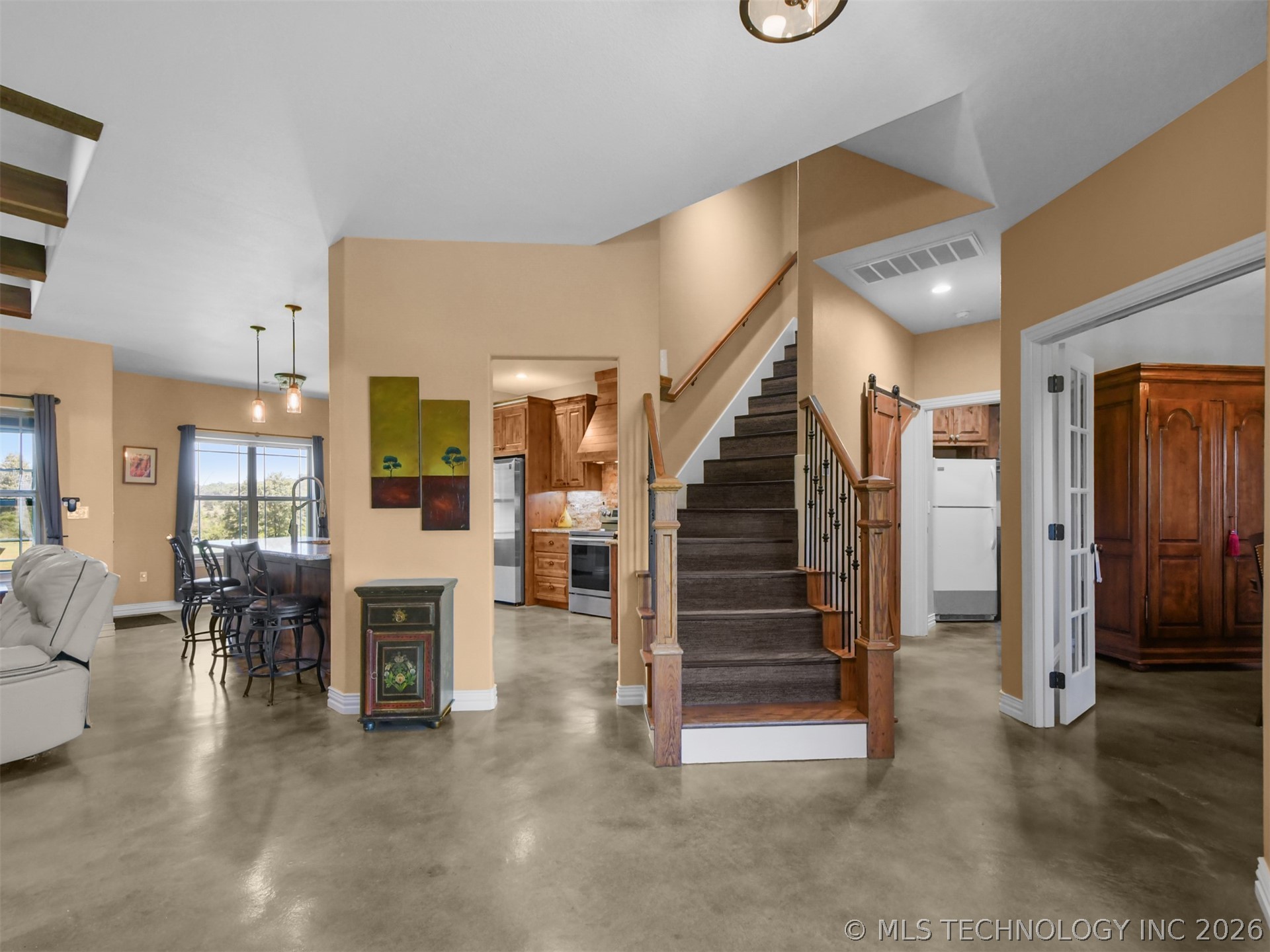 105 Rock House Road Property Photo 6