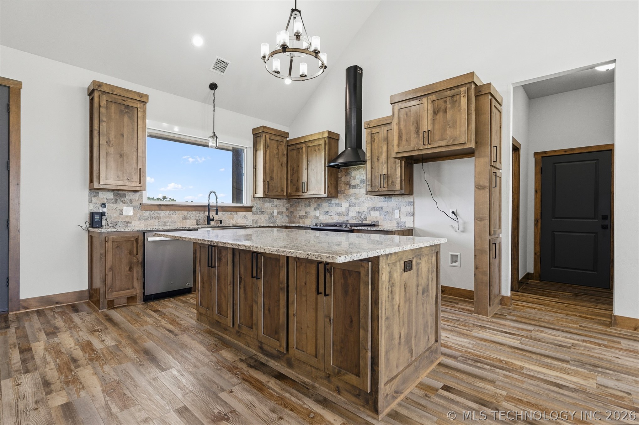 25016 Doe Creek Trail Property Photo 9