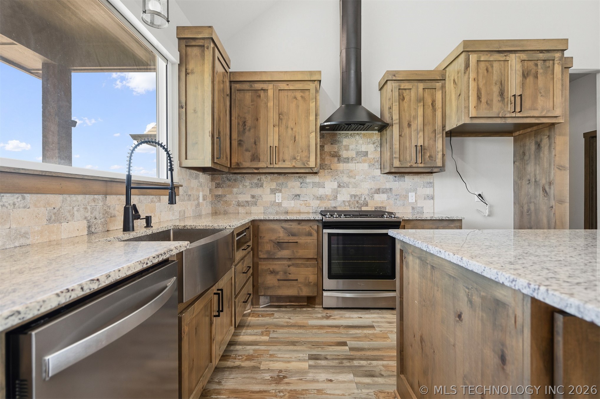 25016 Doe Creek Trail Property Photo 12