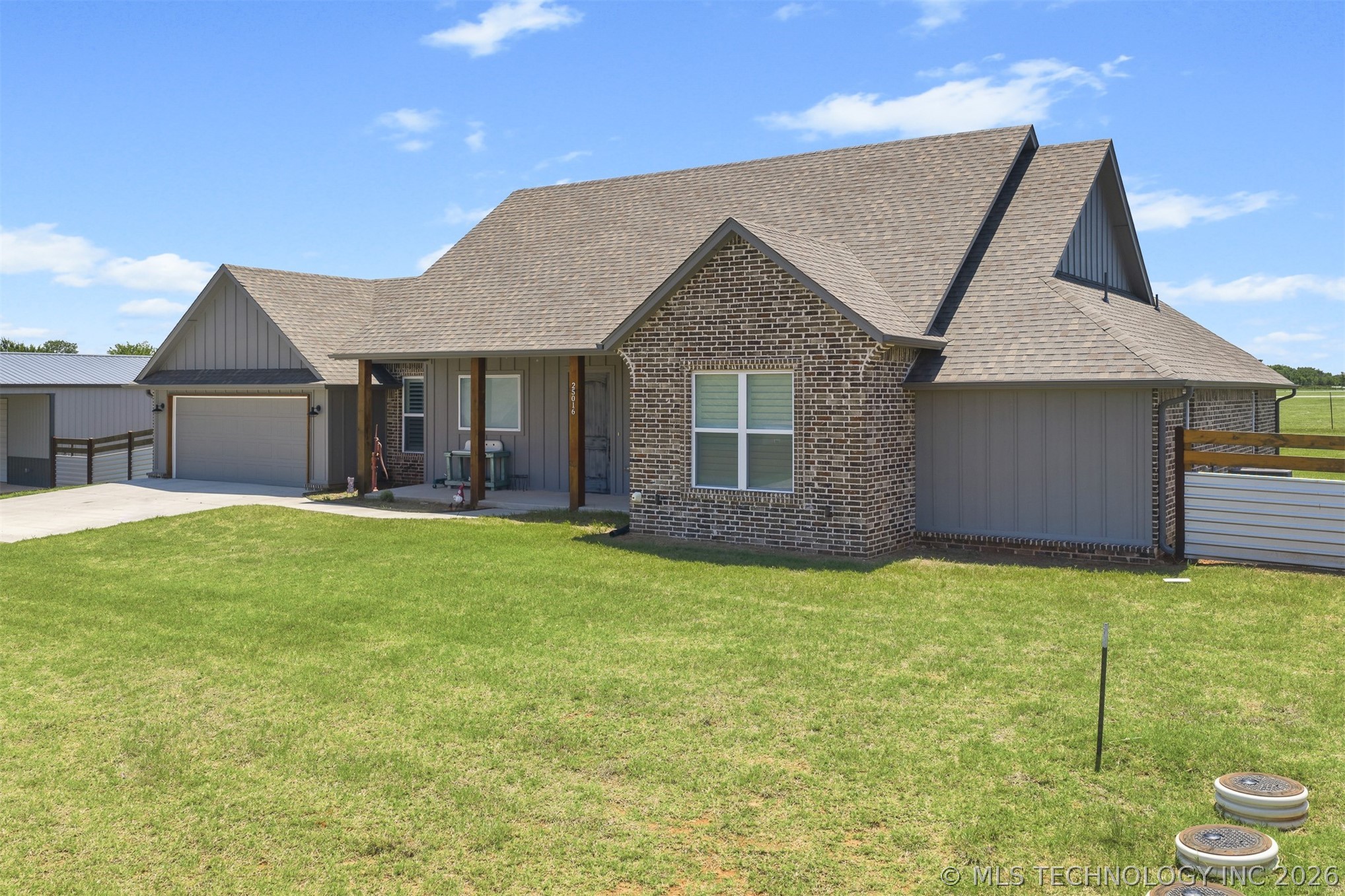25016 Doe Creek Trail Property Photo 32