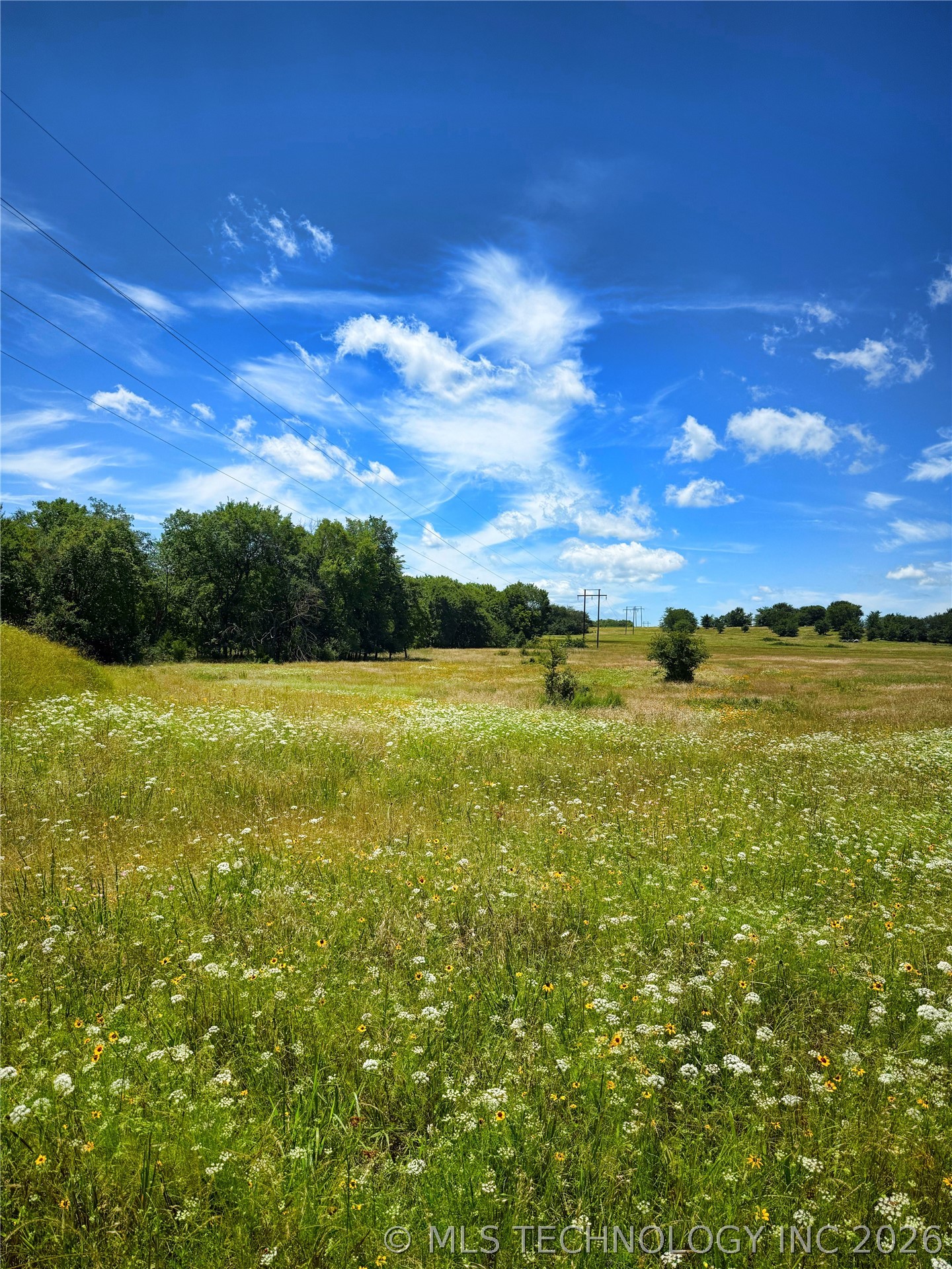 1065 Road Property Photo 1