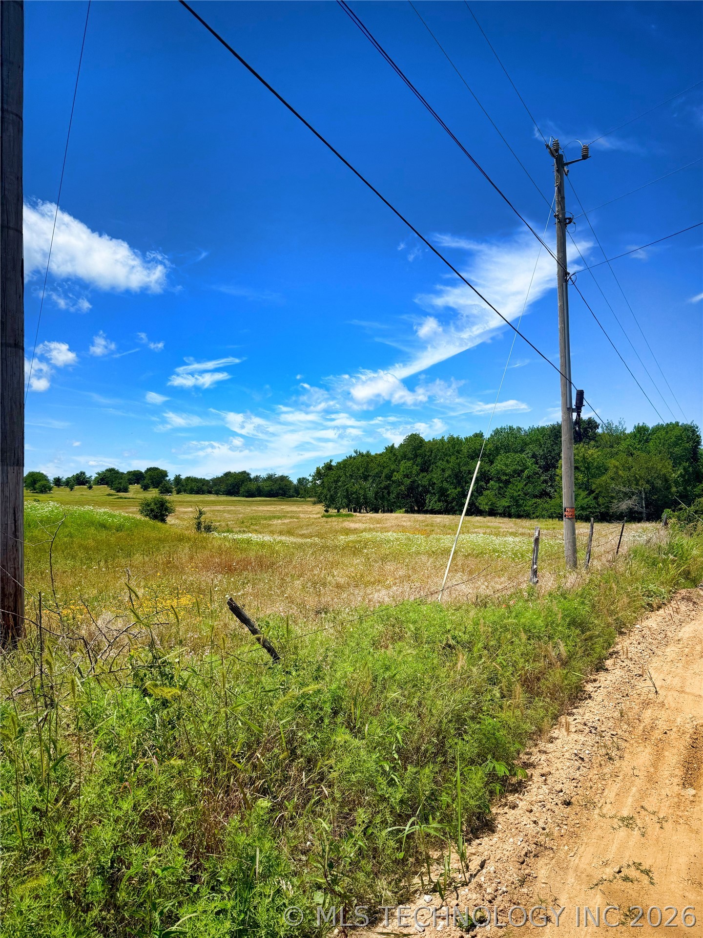 1065 Road Property Photo 16