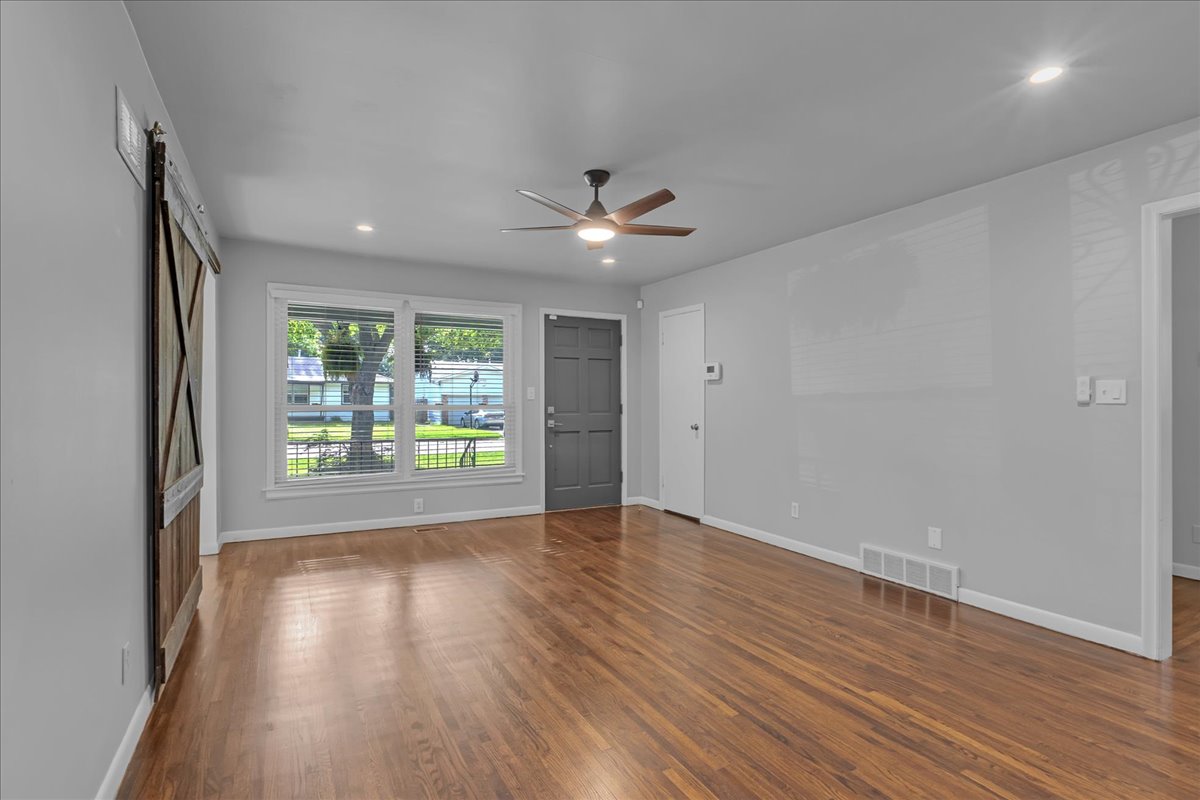 5538 S Cincinnati Avenue Property Photo 8