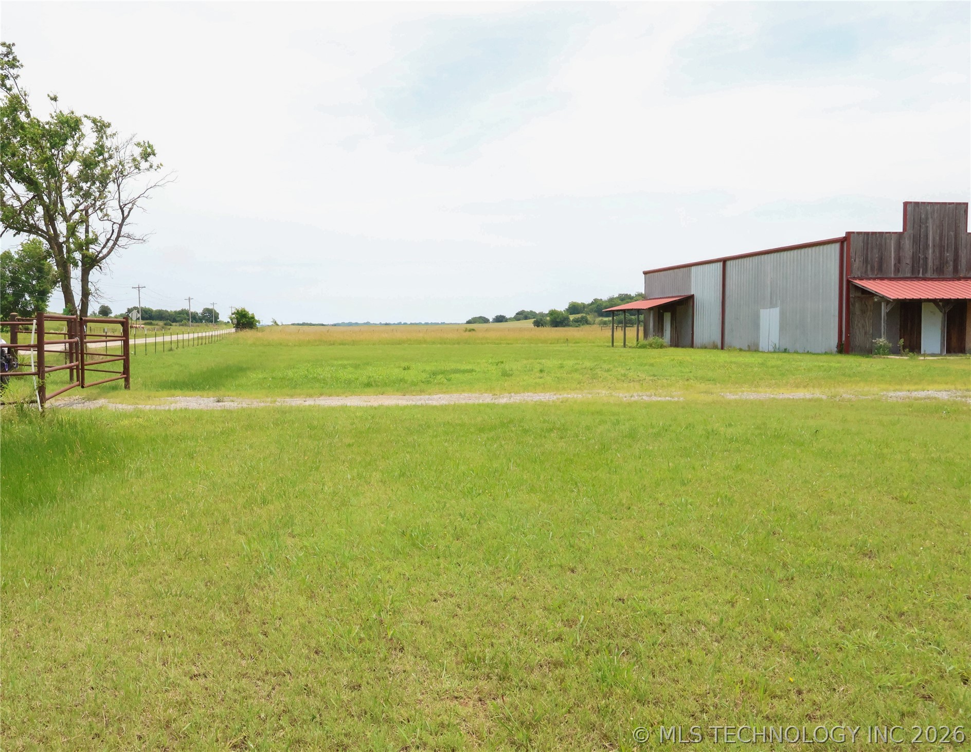 5577 W 630 Road Property Photo 4