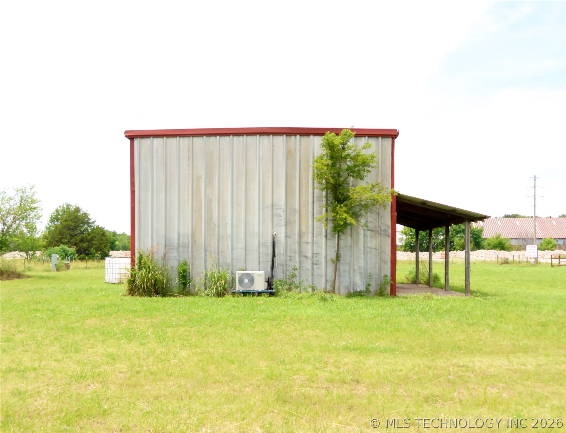 5577 W 630 Road Property Photo 5