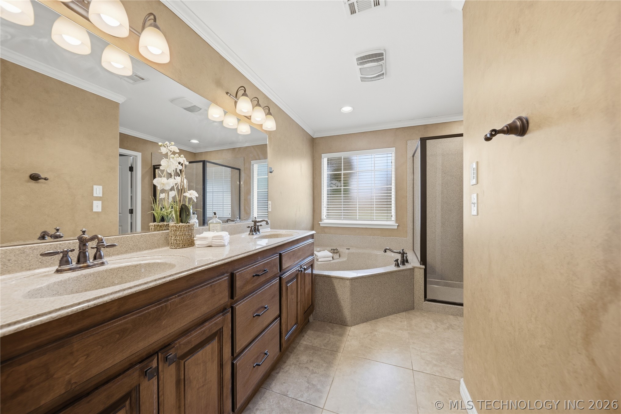 3608 S 16th Street Property Photo 13