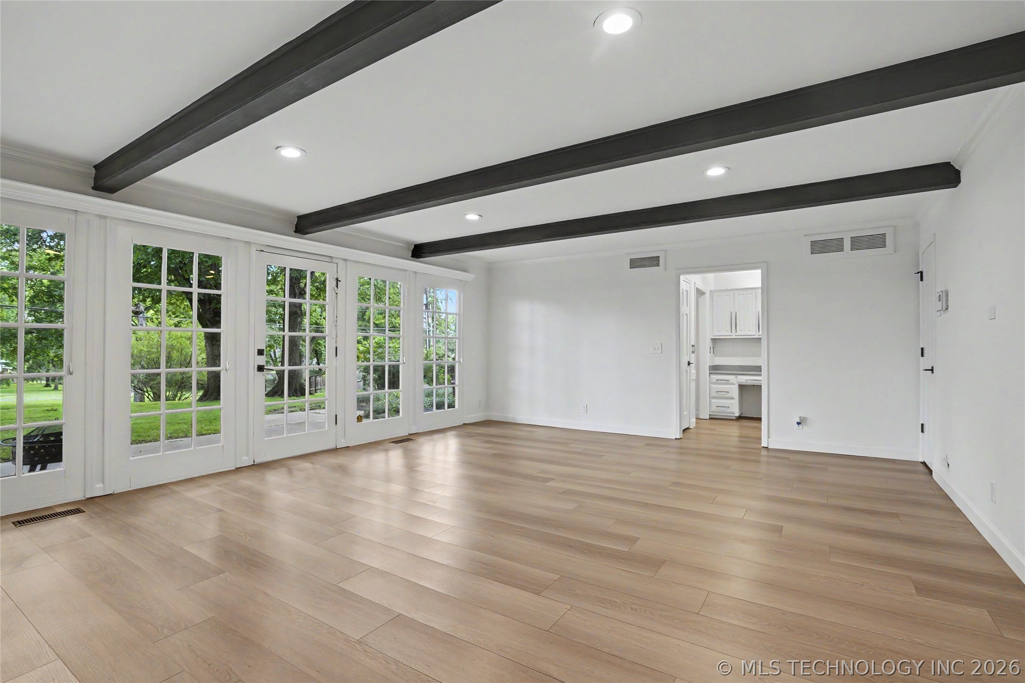 6310 S Pittsburg Avenue Property Photo 7