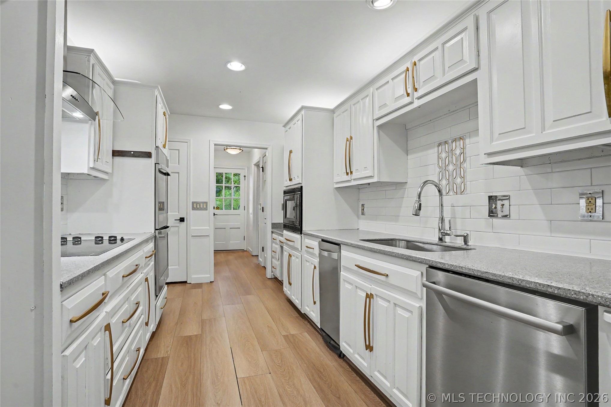 6310 S Pittsburg Avenue Property Photo 11