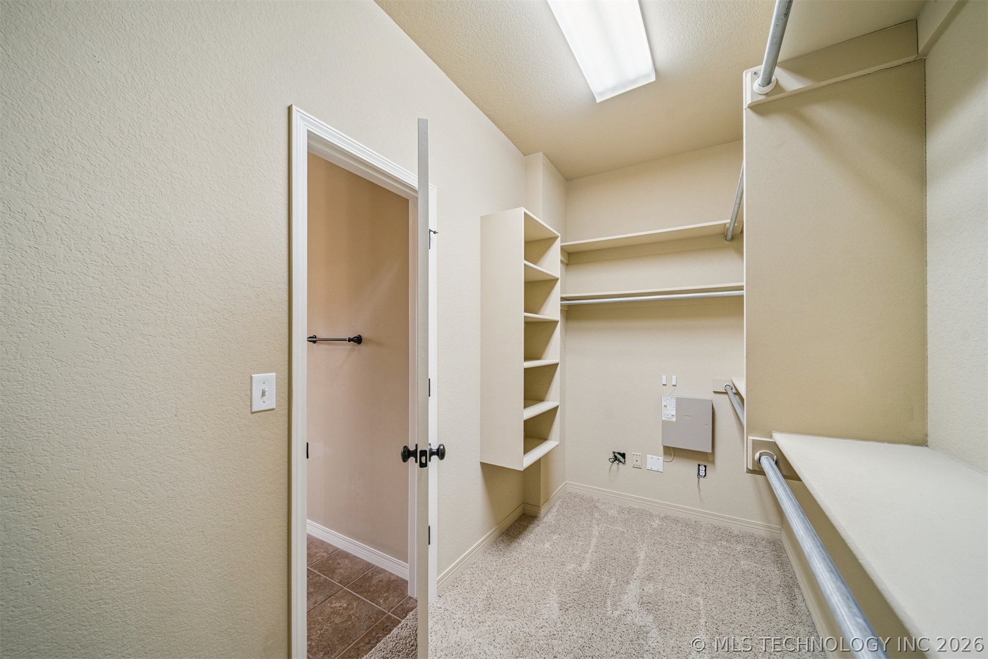 18610 E 42nd Place Property Photo 29