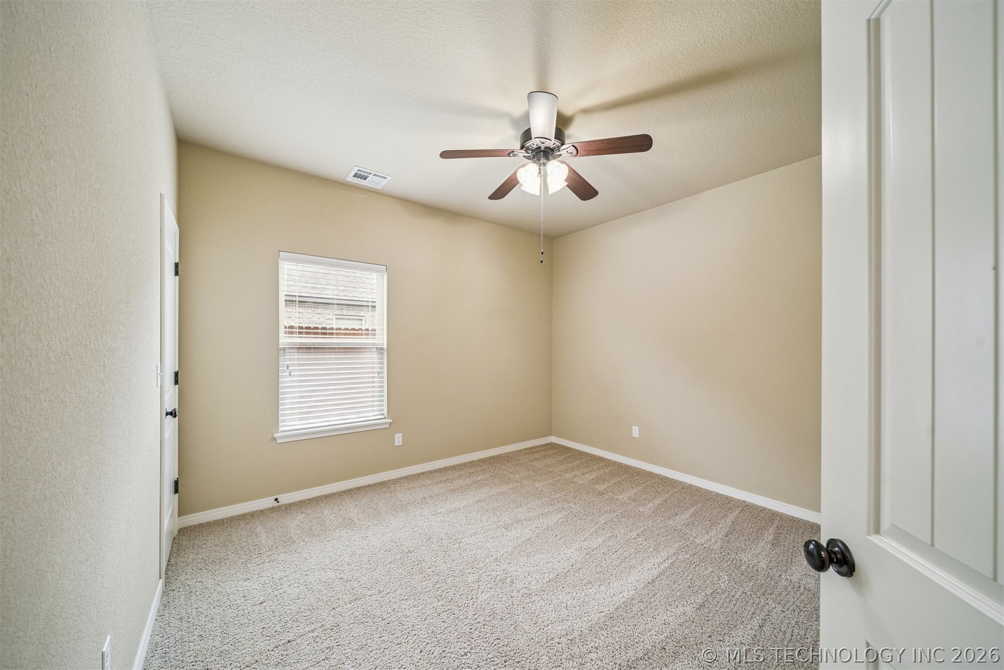 18610 E 42nd Place Property Photo 33