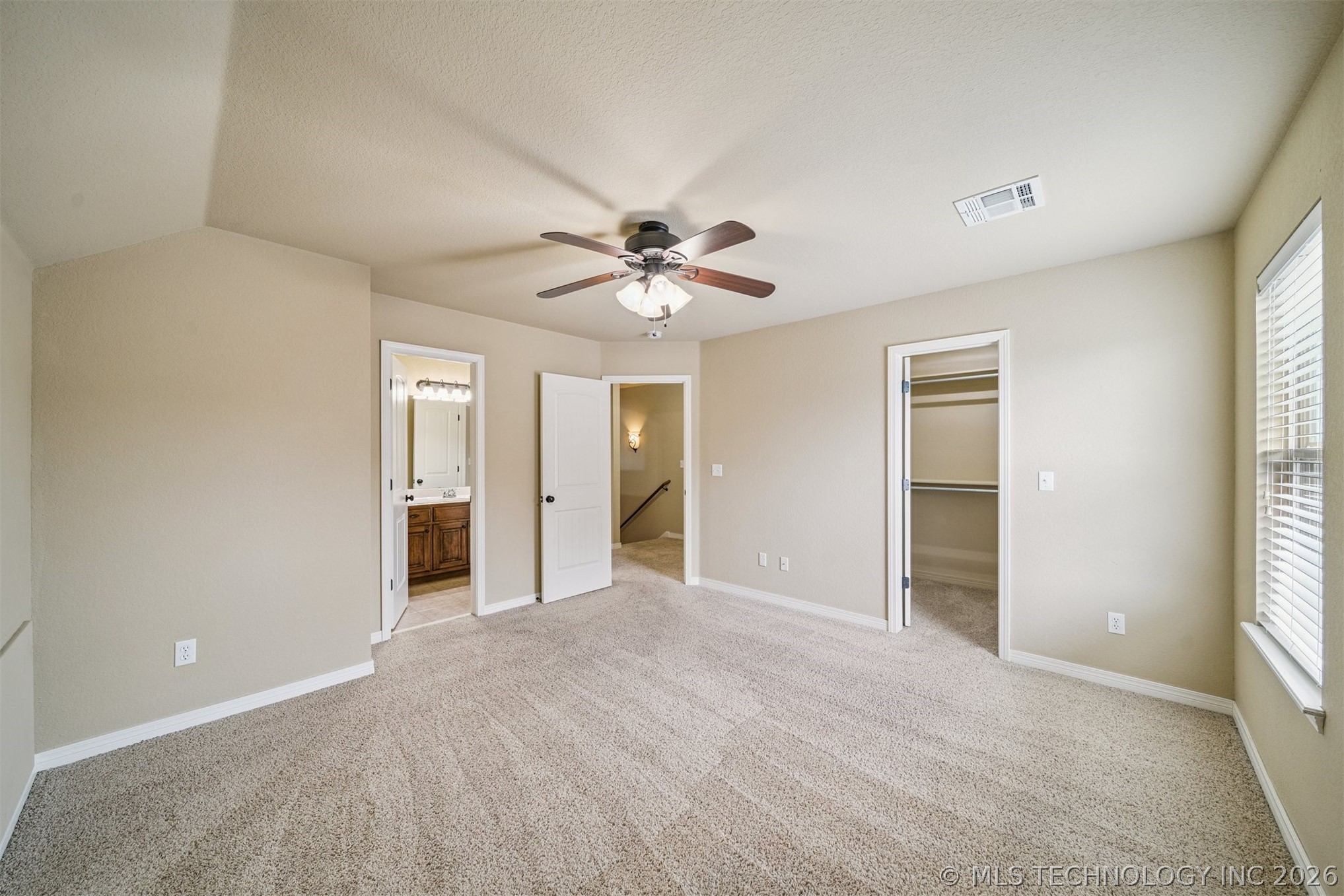 18610 E 42nd Place Property Photo 39