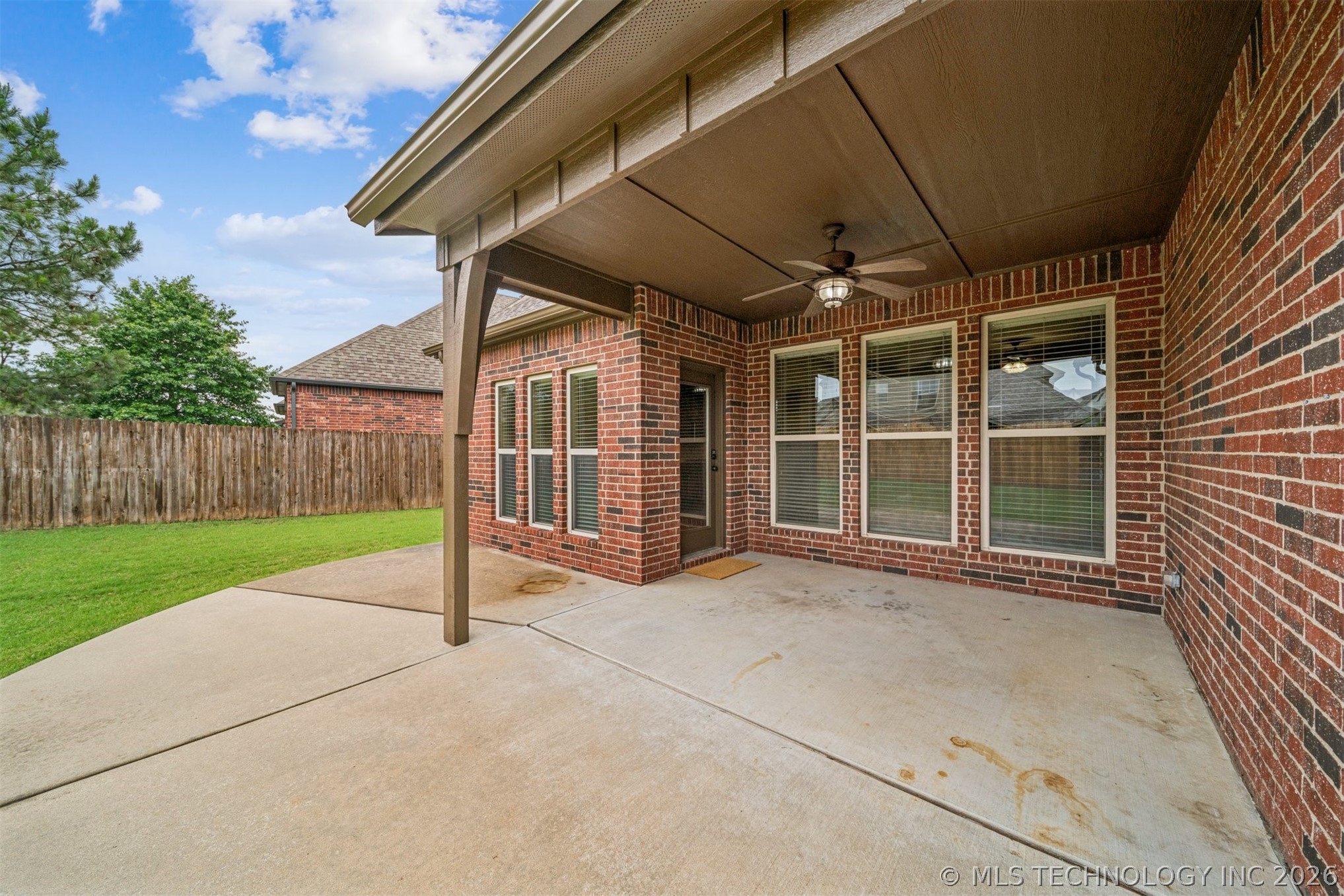 18610 E 42nd Place Property Photo 50