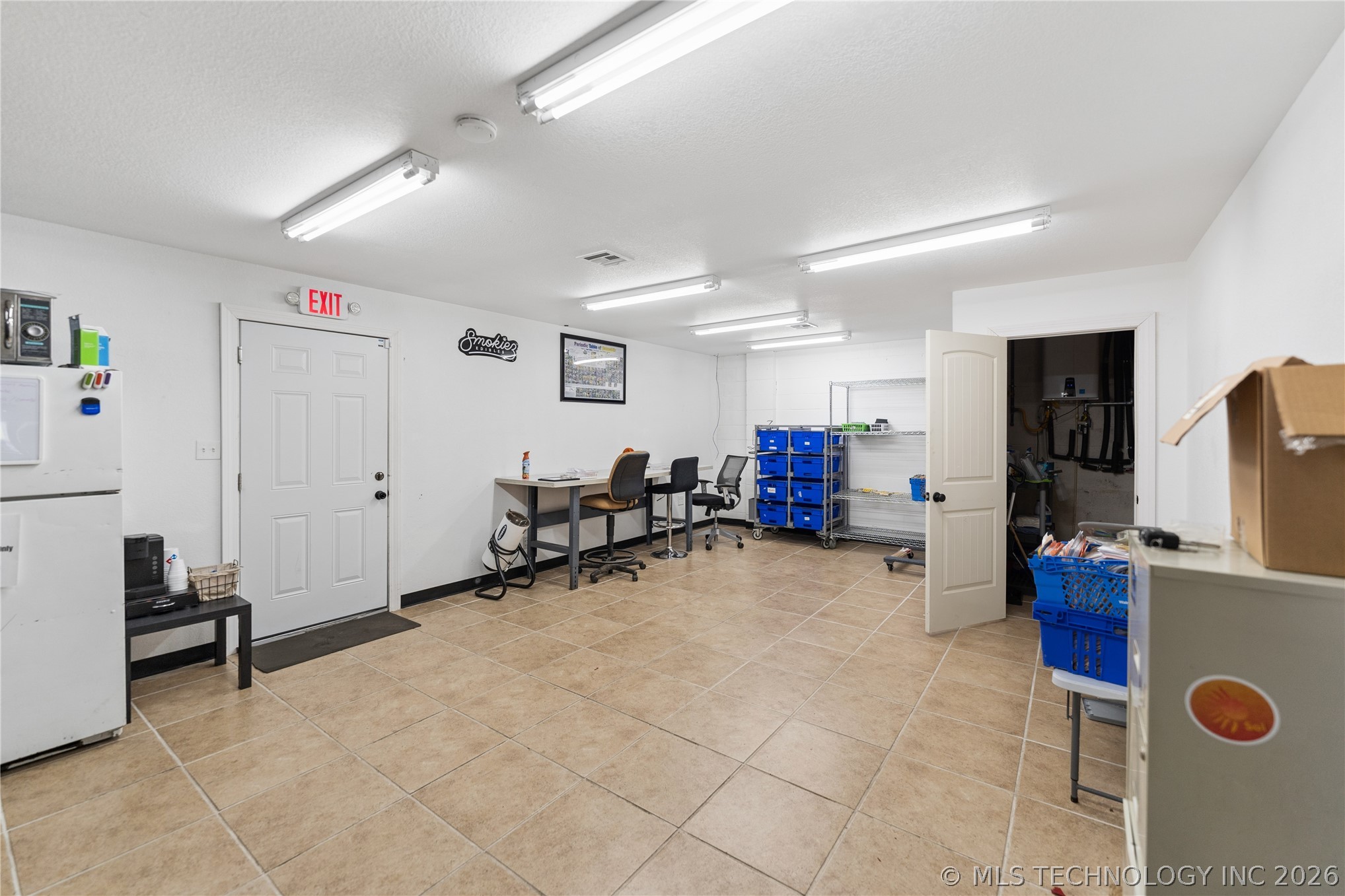 321 S Lynn Riggs Boulevard Property Photo 17
