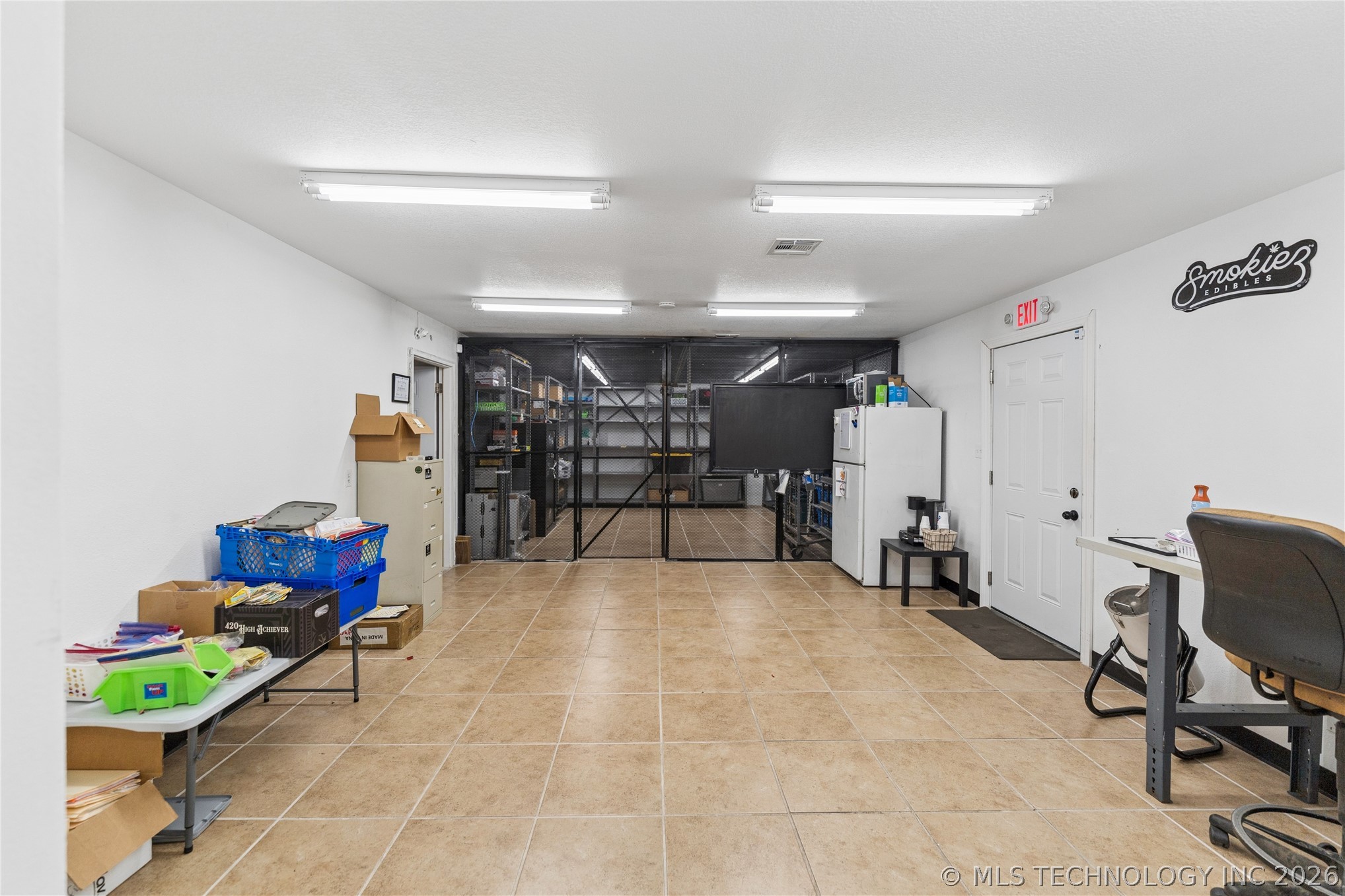 321 S Lynn Riggs Boulevard Property Photo 18