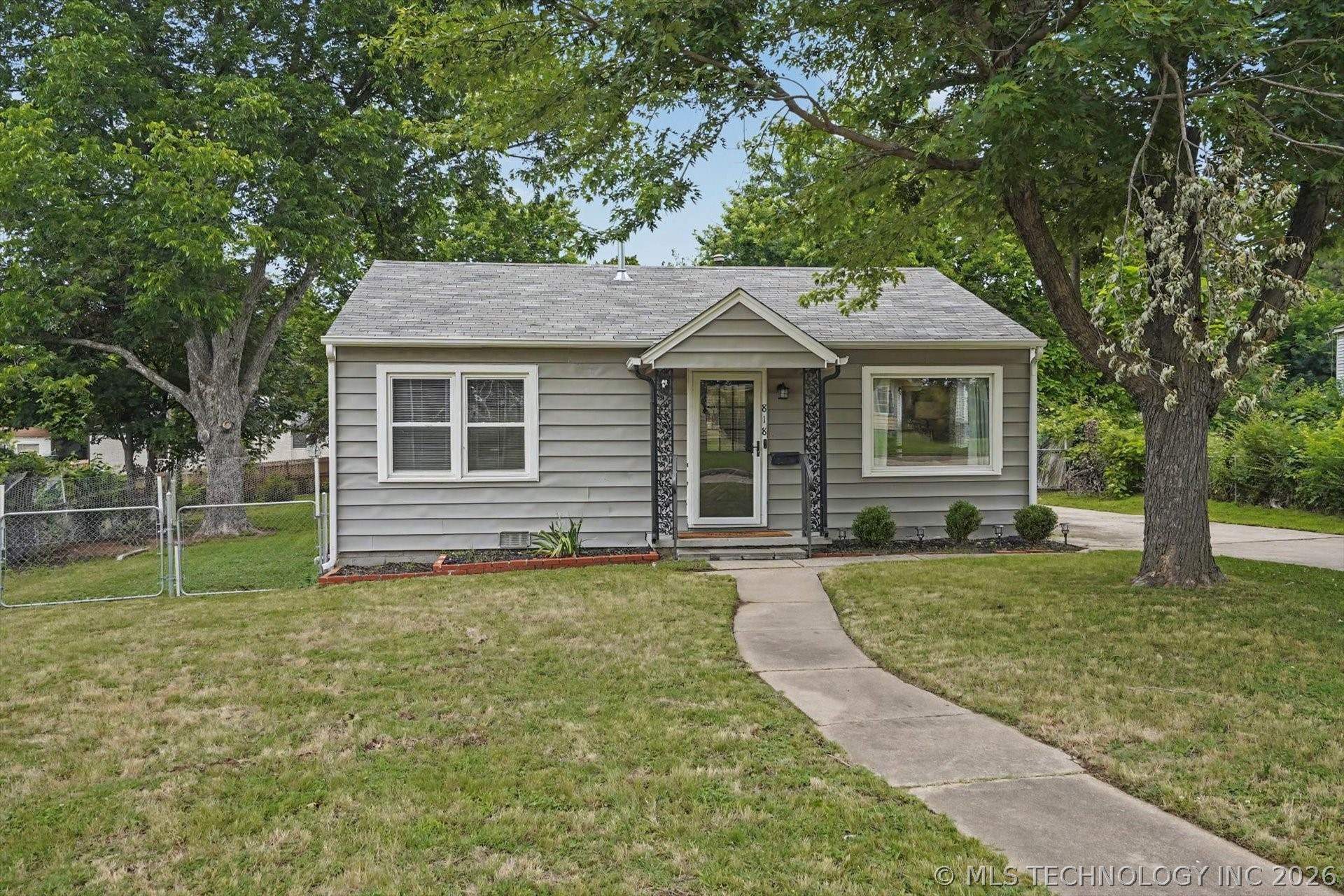 818 Terrace Drive Property Photo 1