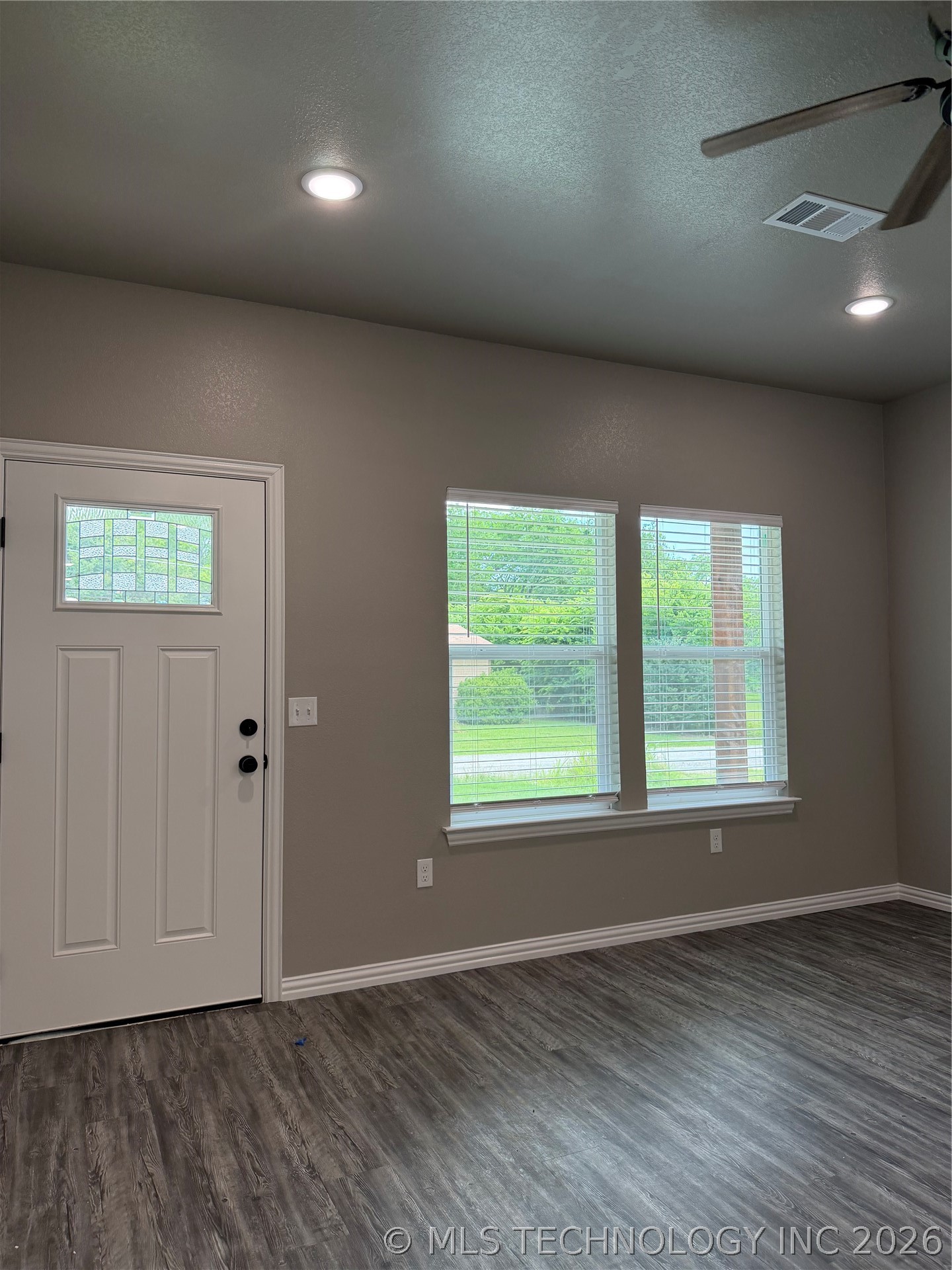 105 Russell Property Photo 4