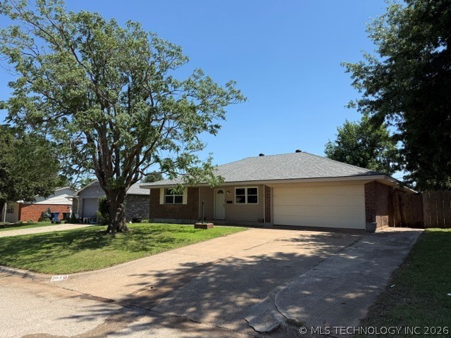 204 E Bass Property Photo 2