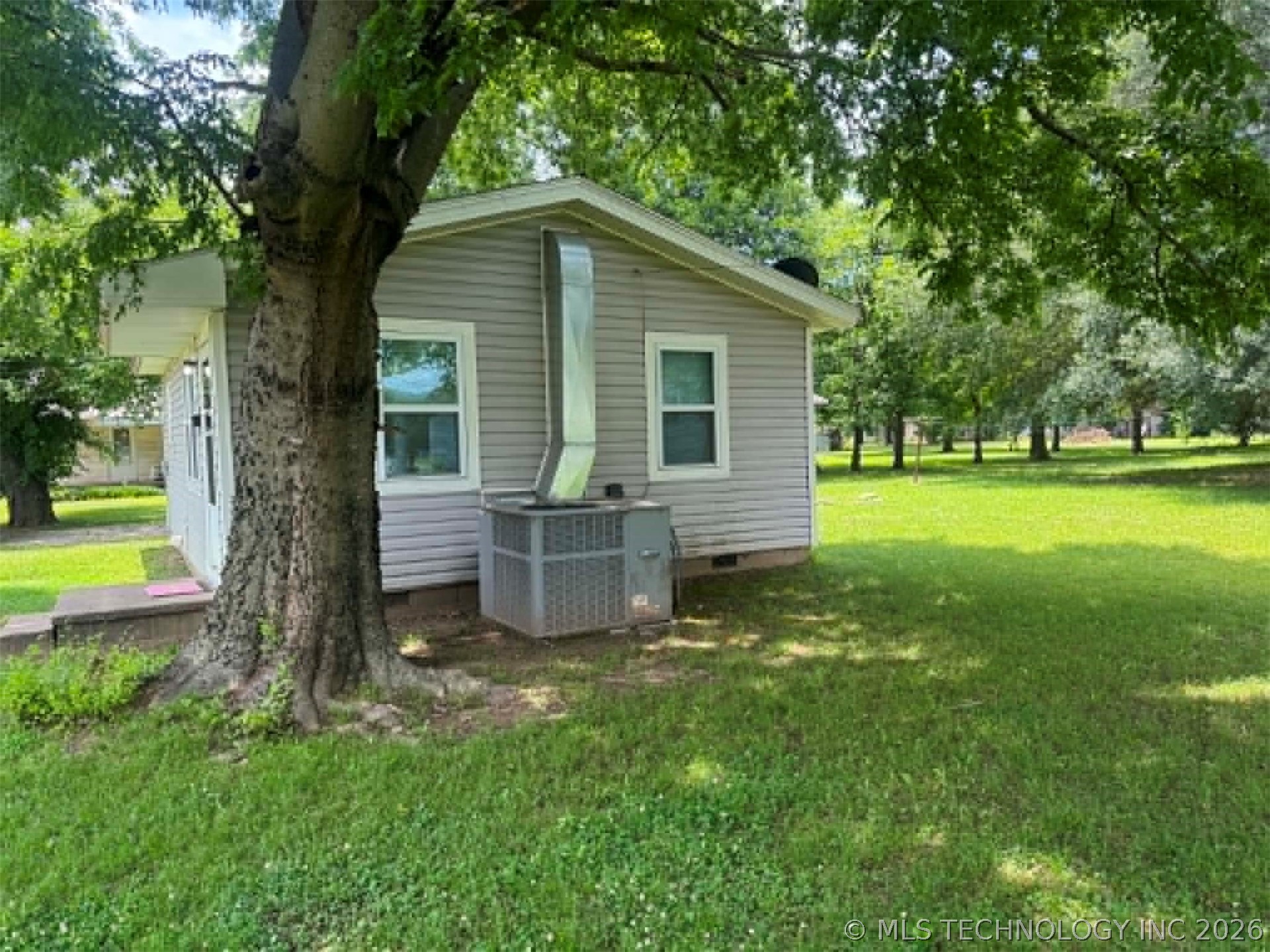 2619 N 4th Street Property Photo 5